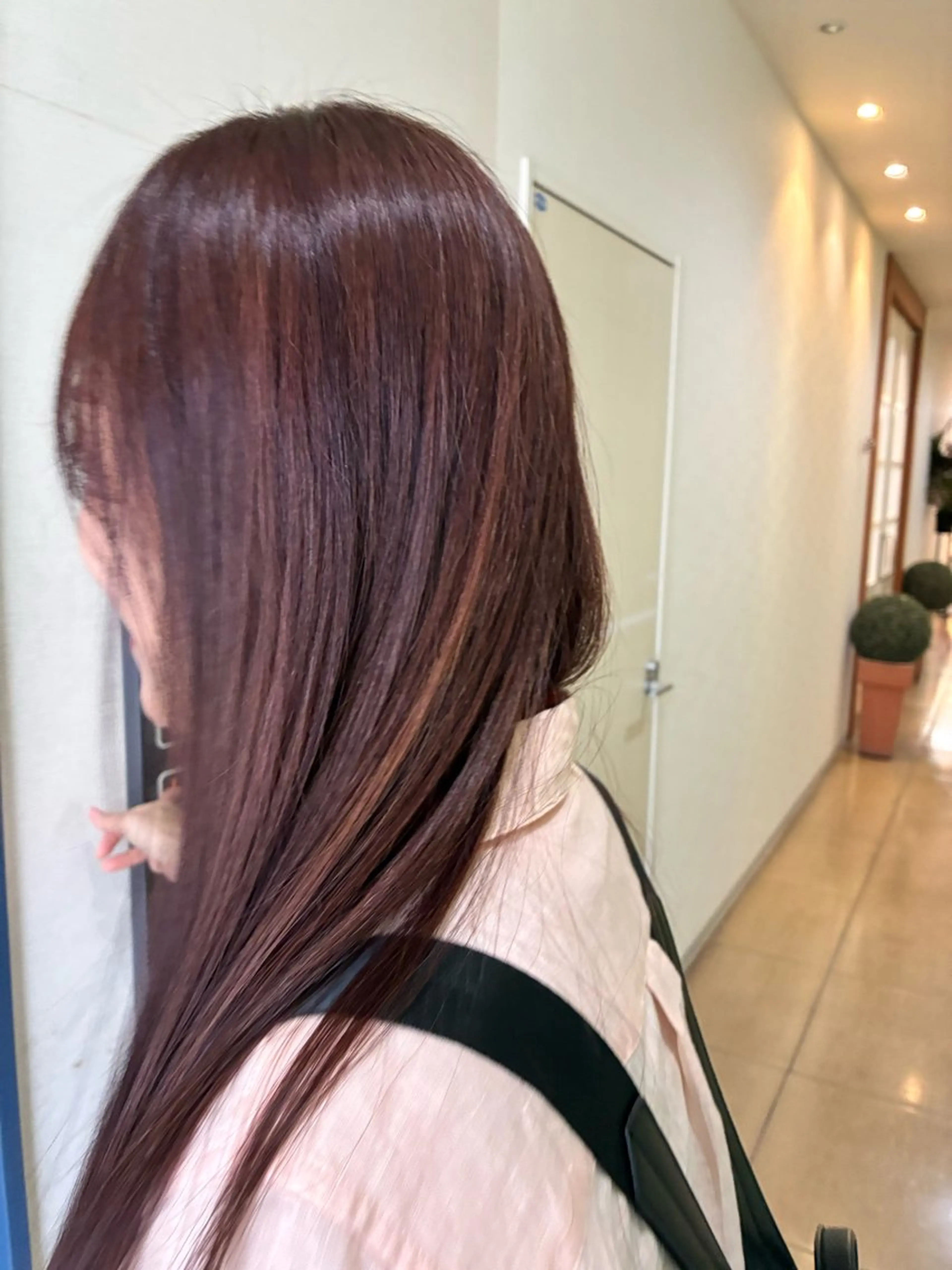 ロング カラー ブラウンカラー ハイライトカラー ピンクカラー ピンクブラウン ハイライト 秋田弥生 /髪質改善/艶カラーのヘアスタイル
