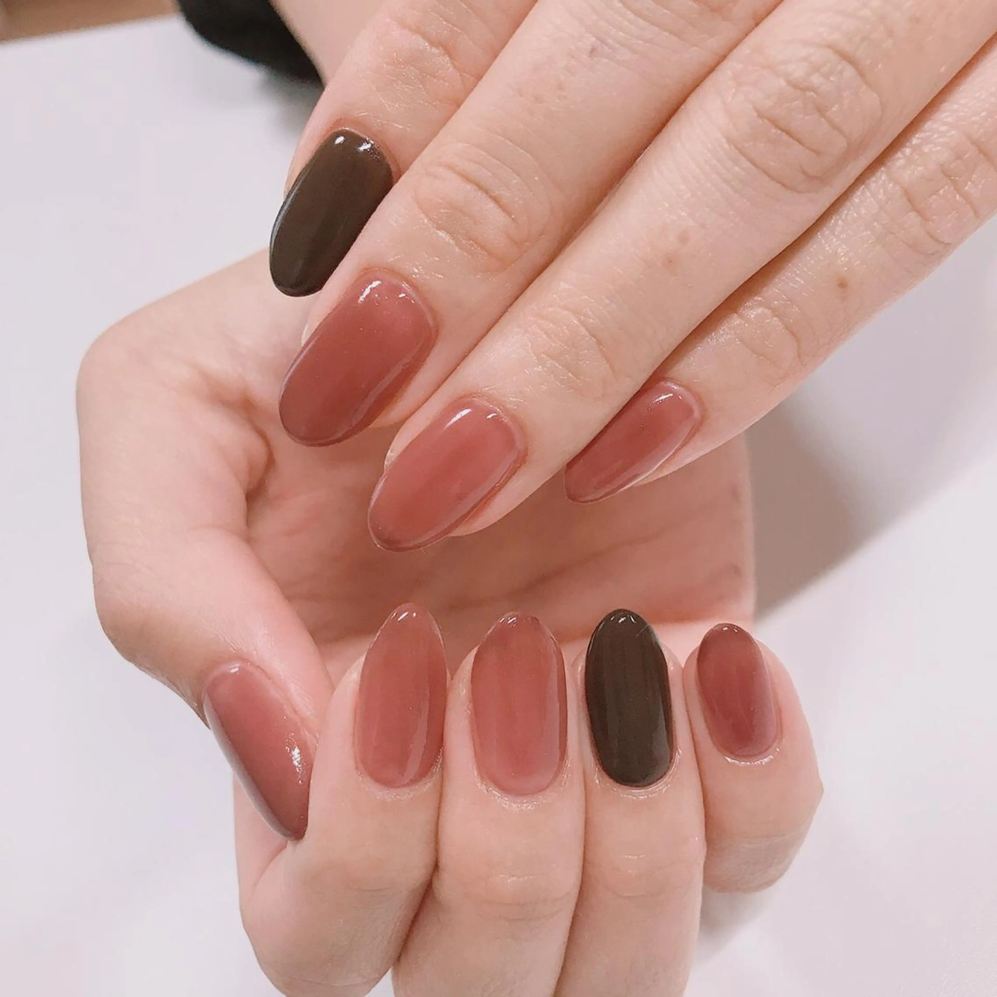 ネイル アートネイル 長さ出し フットネイル グリーン ニュアンスネイル Lily Roseスタッフ一同のマツエク・マツパデザイン