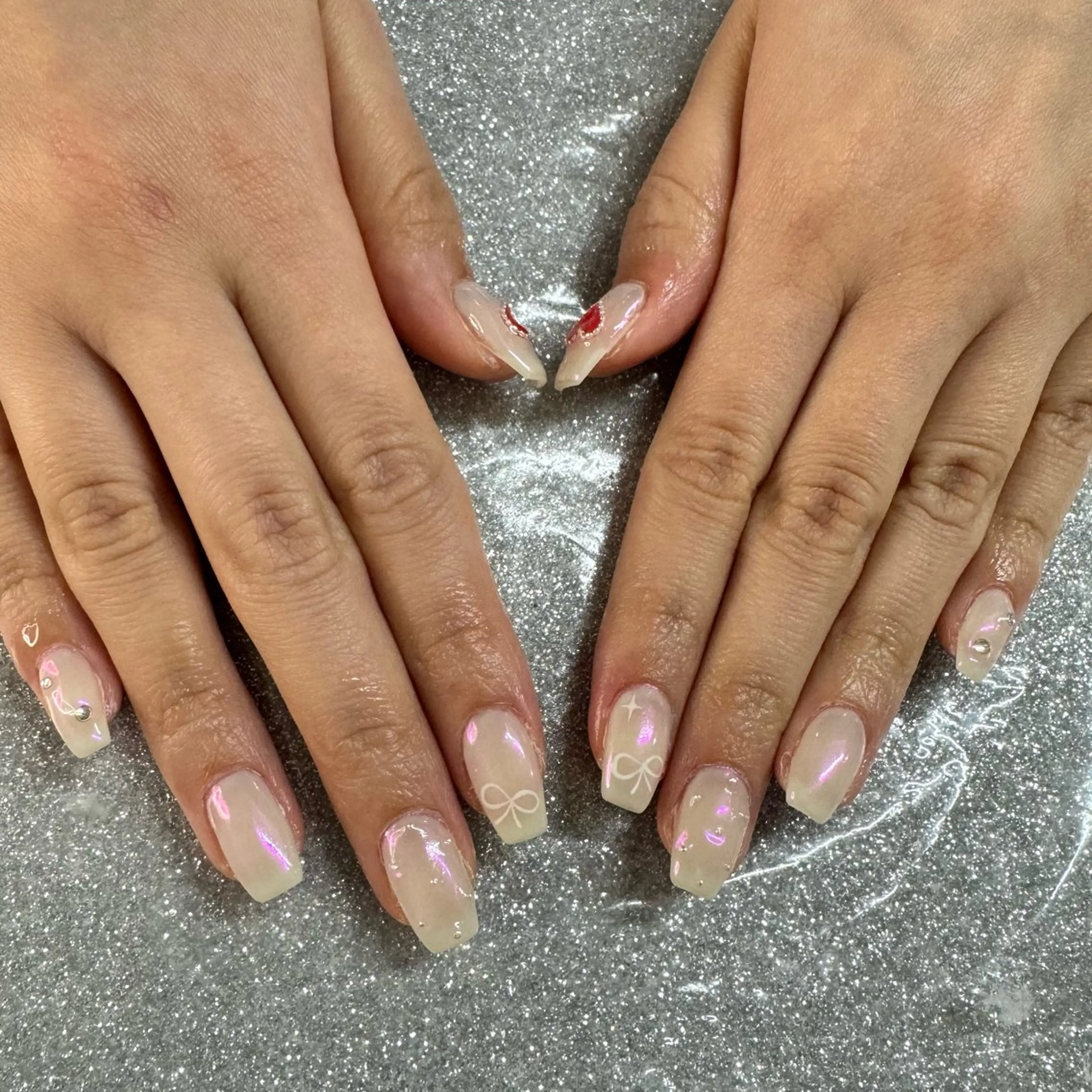 ネイル ハンドネイル VIERU 🌈🎀💖のネイルデザイン