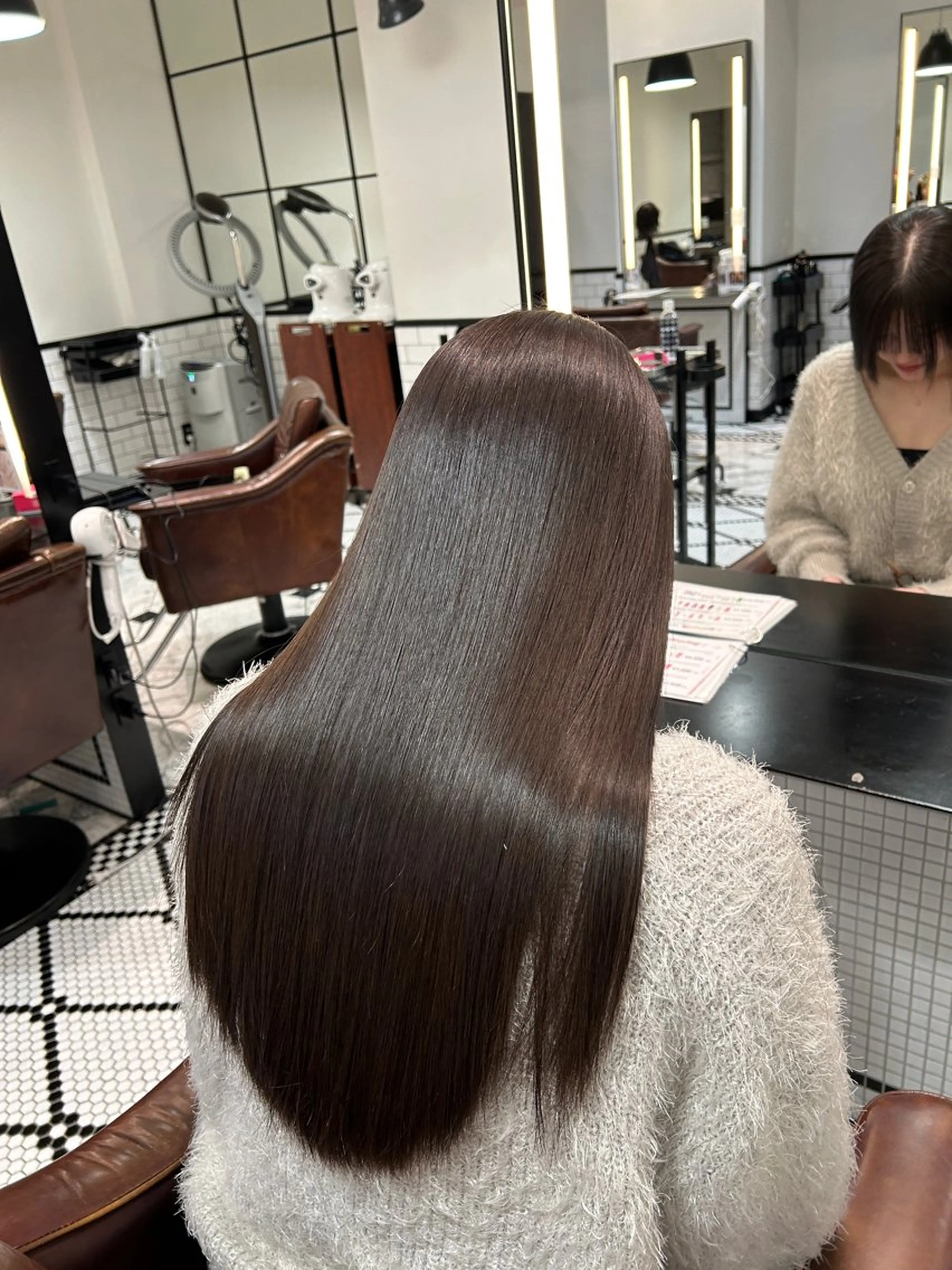 ロング カラー トリートメント 縮毛矯正 本日募集 minxのヘアスタイル