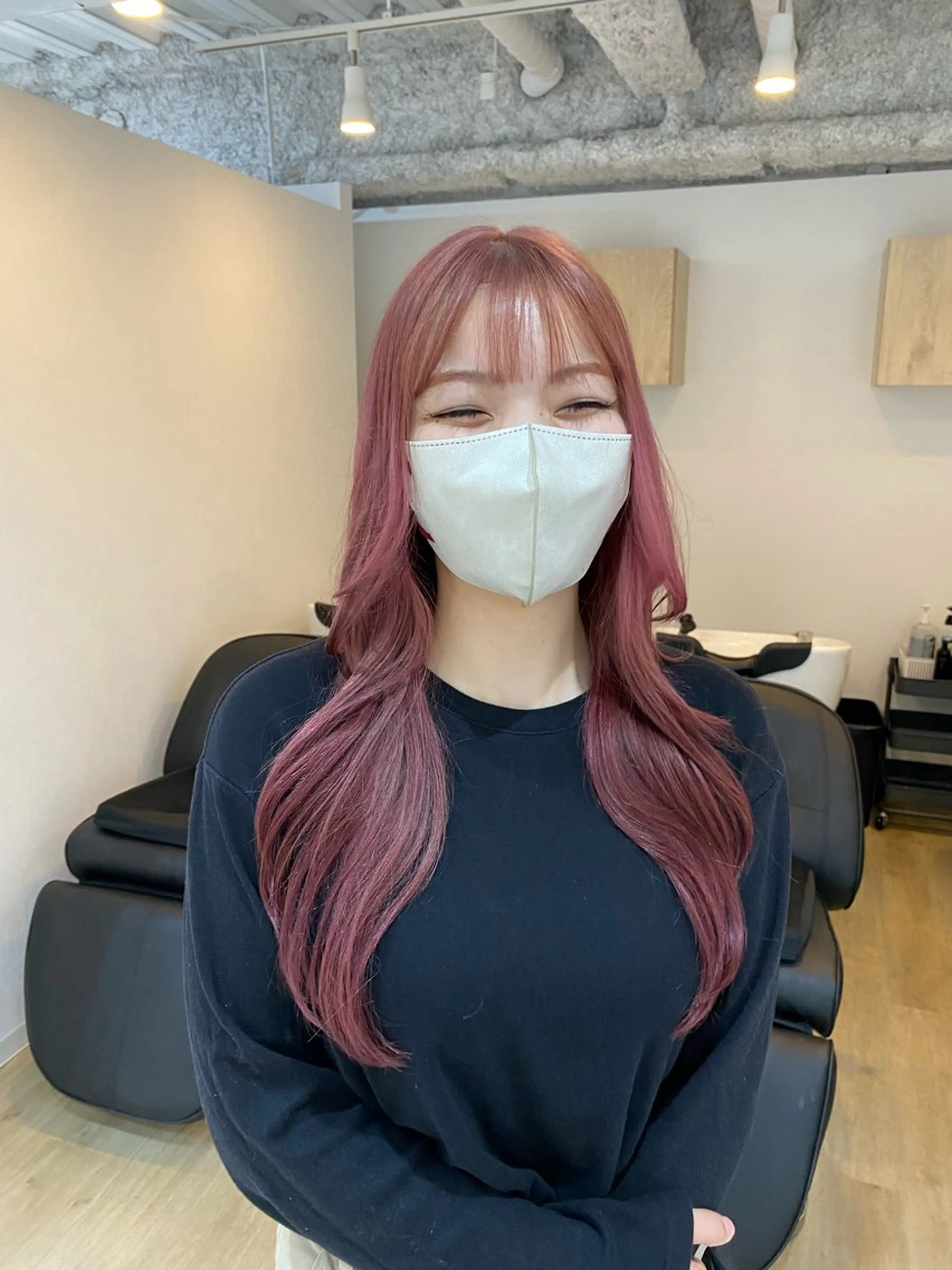 ロング カラー ベージュカラー ブリーチ ケアブリーチ ピンクカラー ピンクベージュ ヘアカラー トリートメント 艶髪・透明感カラー・ 韓国ヘア・Yuriのヘアスタイル