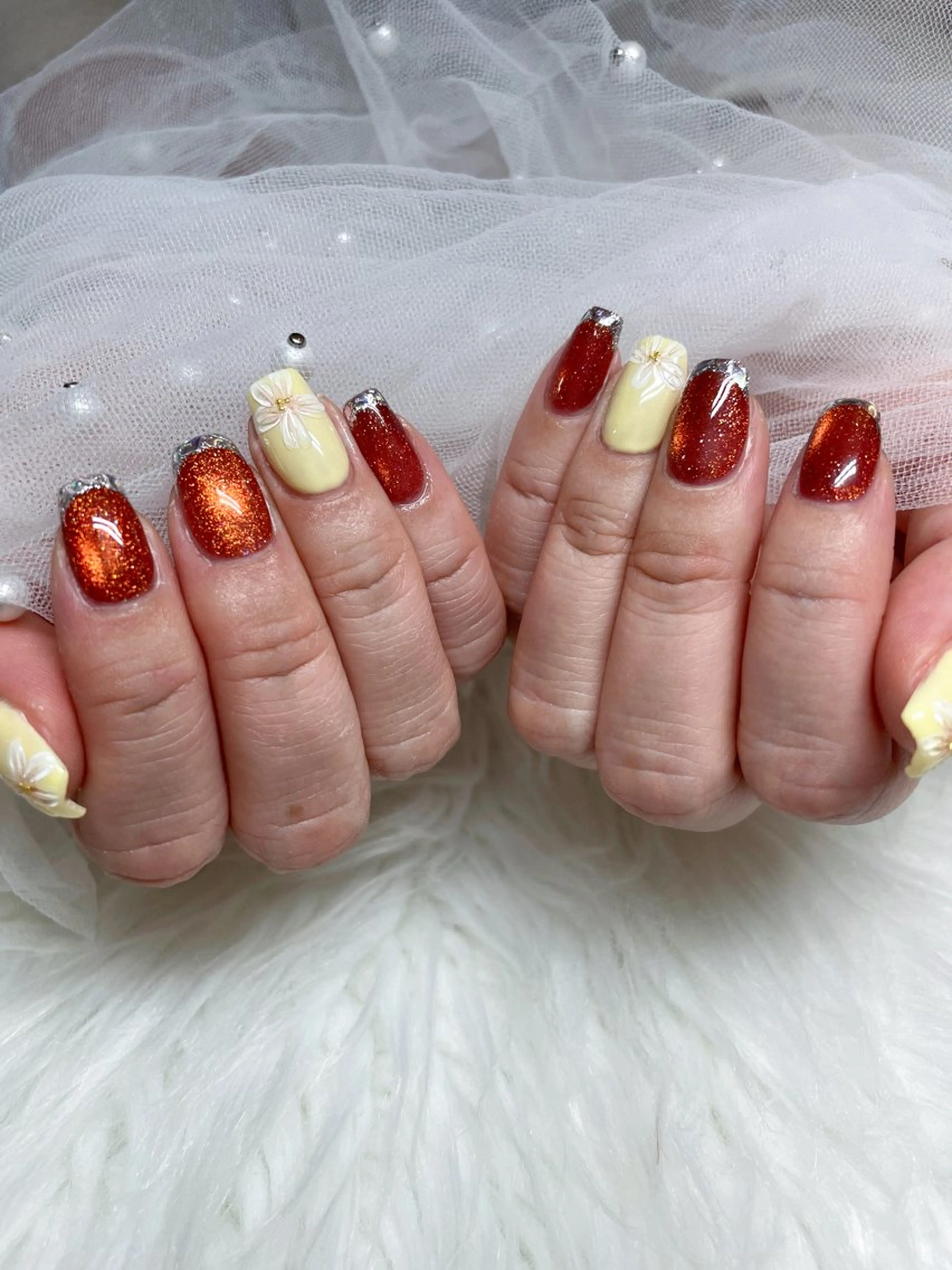ネイル 🤍ruru🤍 ガーリーネイル🎀のネイルデザイン