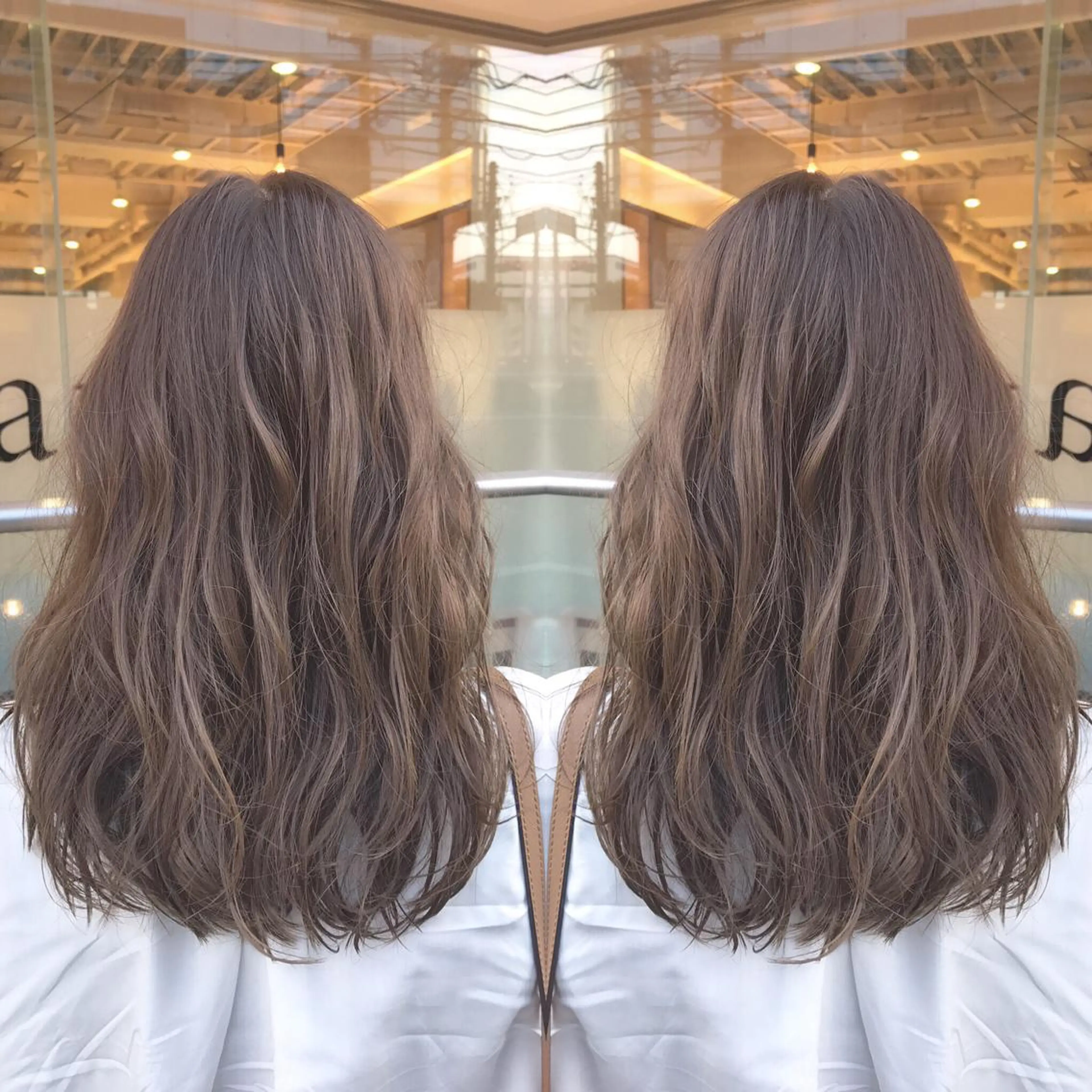 セミロング カラー グレージュ イルミナカラー ミルクティーグレージュ 青木 茂樹⭐️ 透明感カラーのヘアスタイル