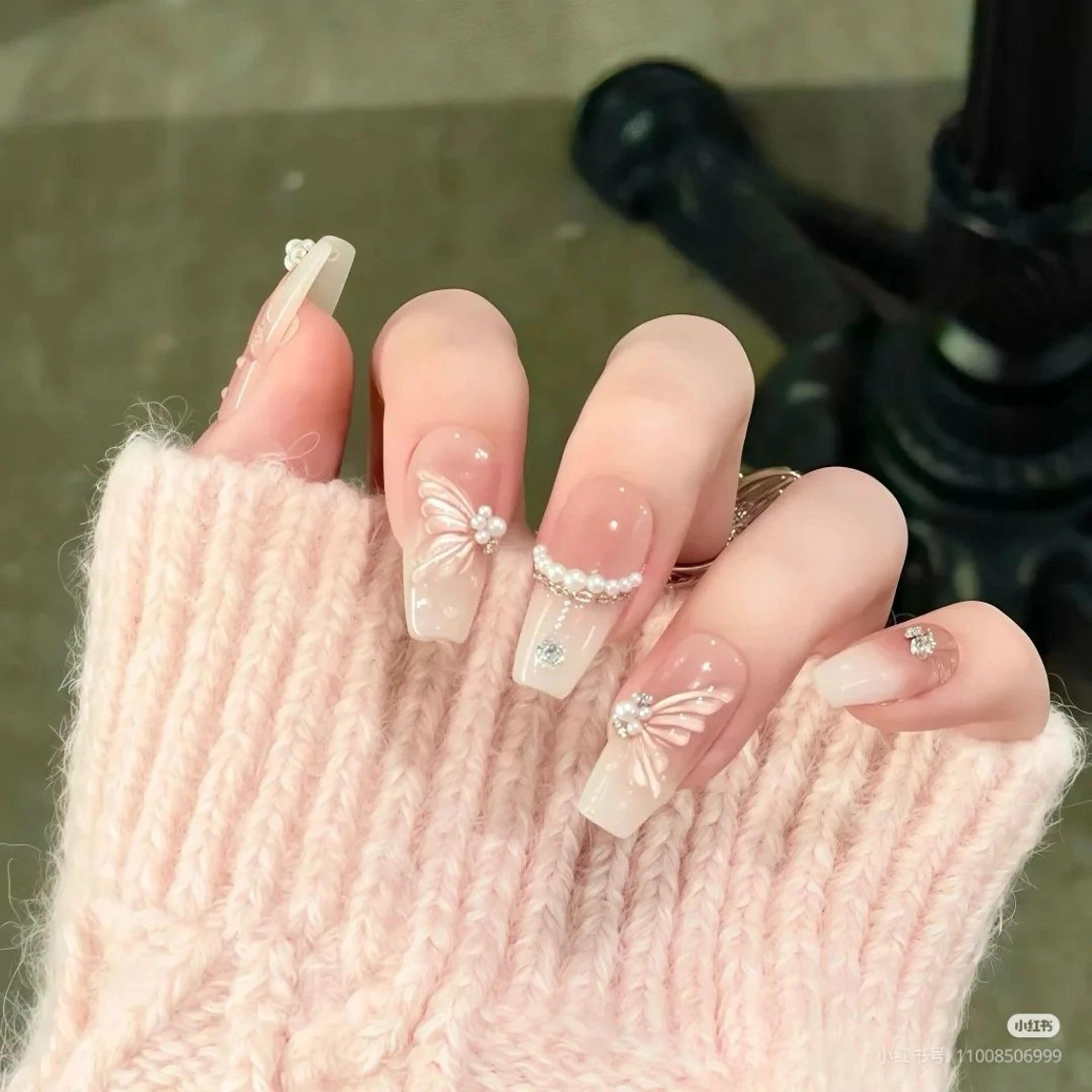 カラー グラデーションカラー ピンクカラー ハンドネイル AIN Nailのネイルデザイン