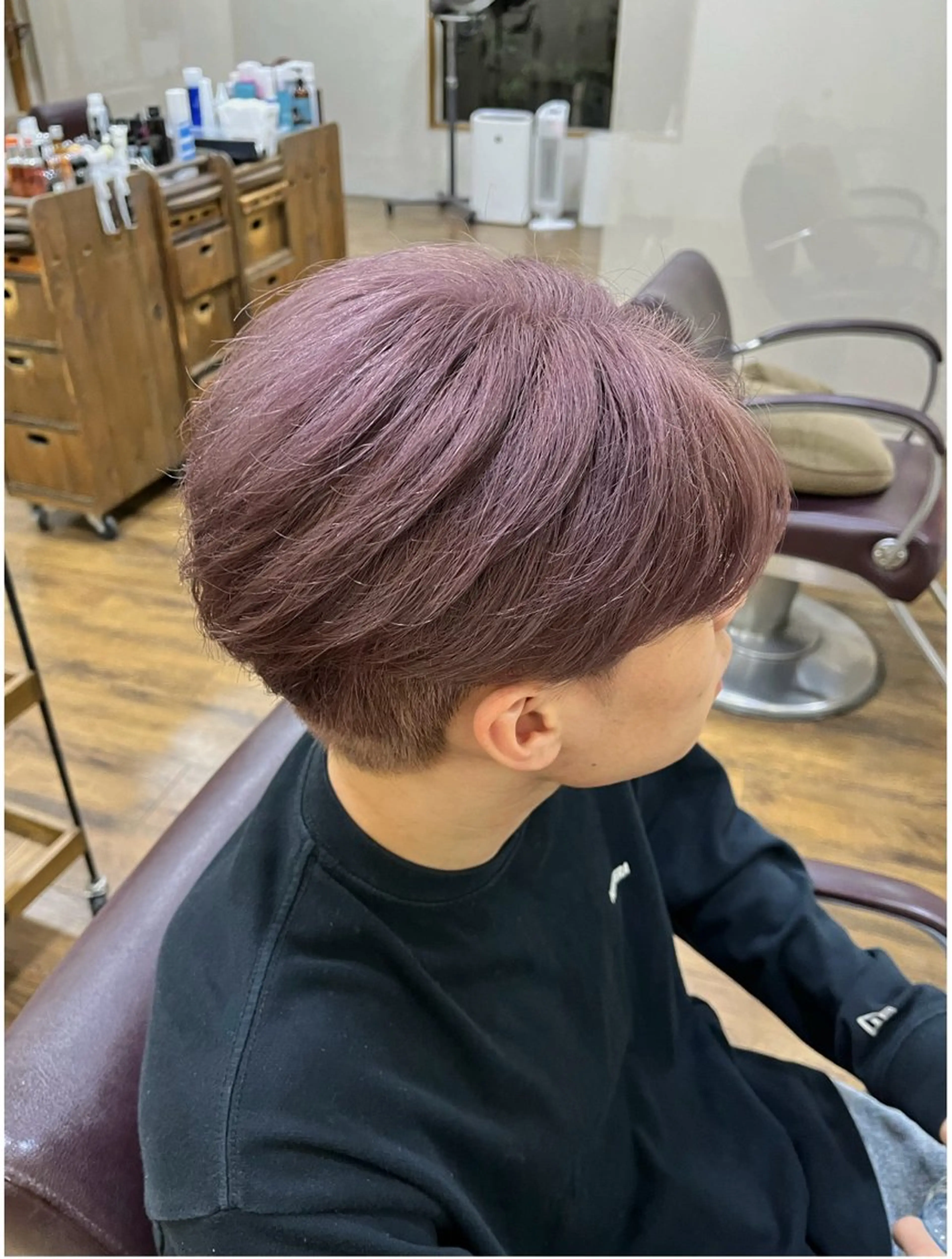 ショート カラー ヘアカラー 渡辺 詩乃のヘアスタイル