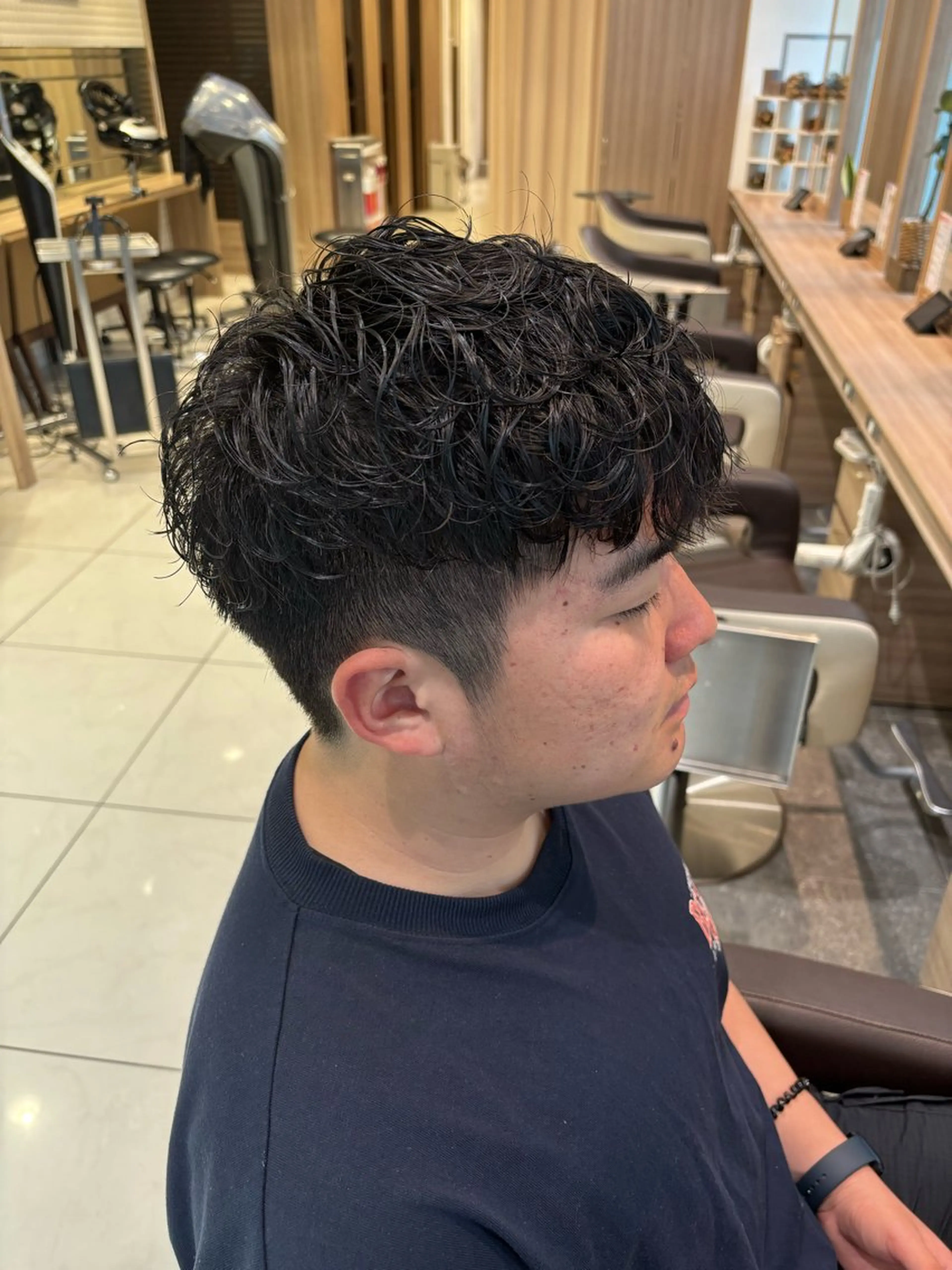 パーマ メンズ メンズパーマ ブリーチ/パーマ 縮毛/レイヤーaoiのヘアスタイル