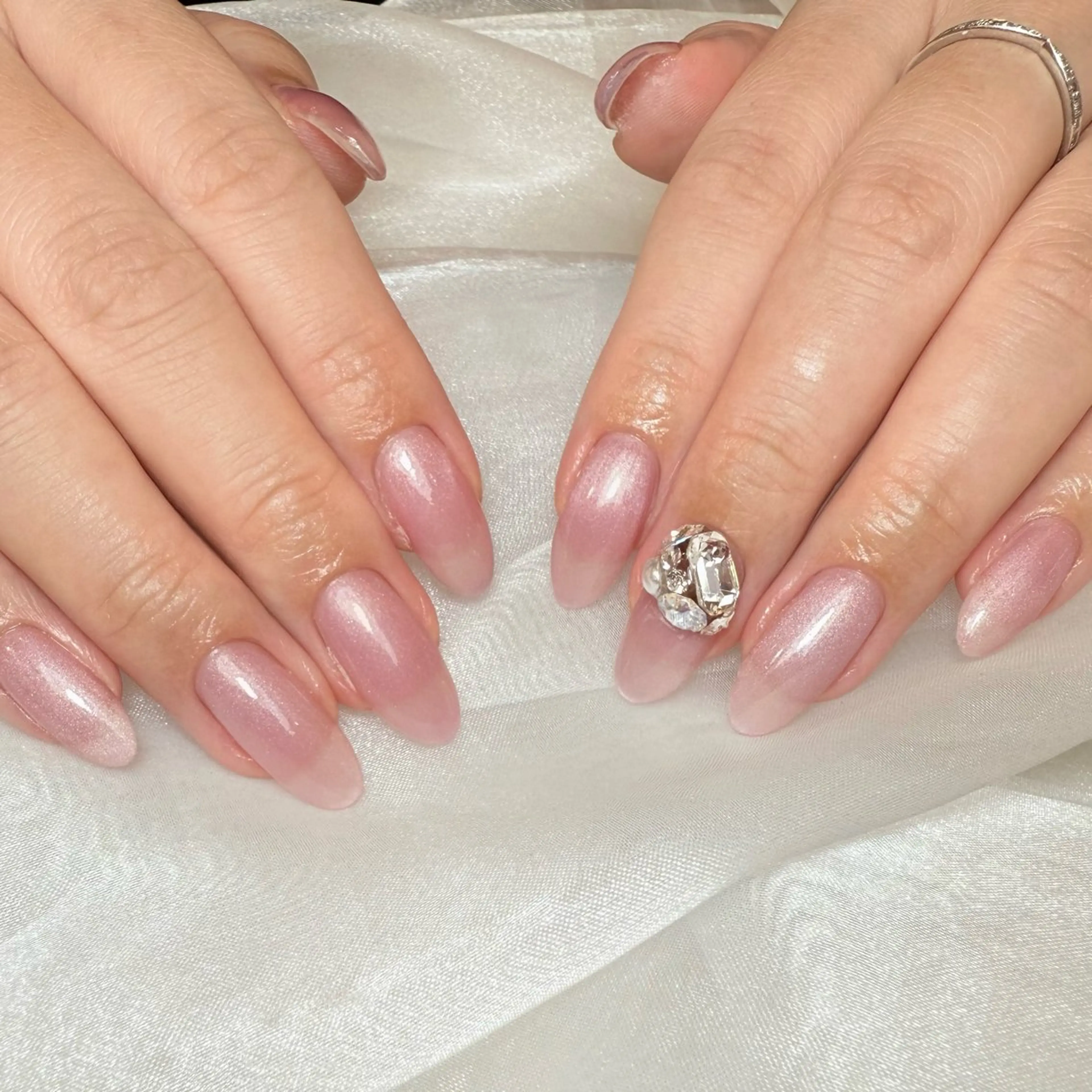 ネイル マグネットネイル オフィスネイル ワンカラーネイル シンプルネイル ハンドネイル Nail salon アトリエジョワ　金山のネイルデザイン