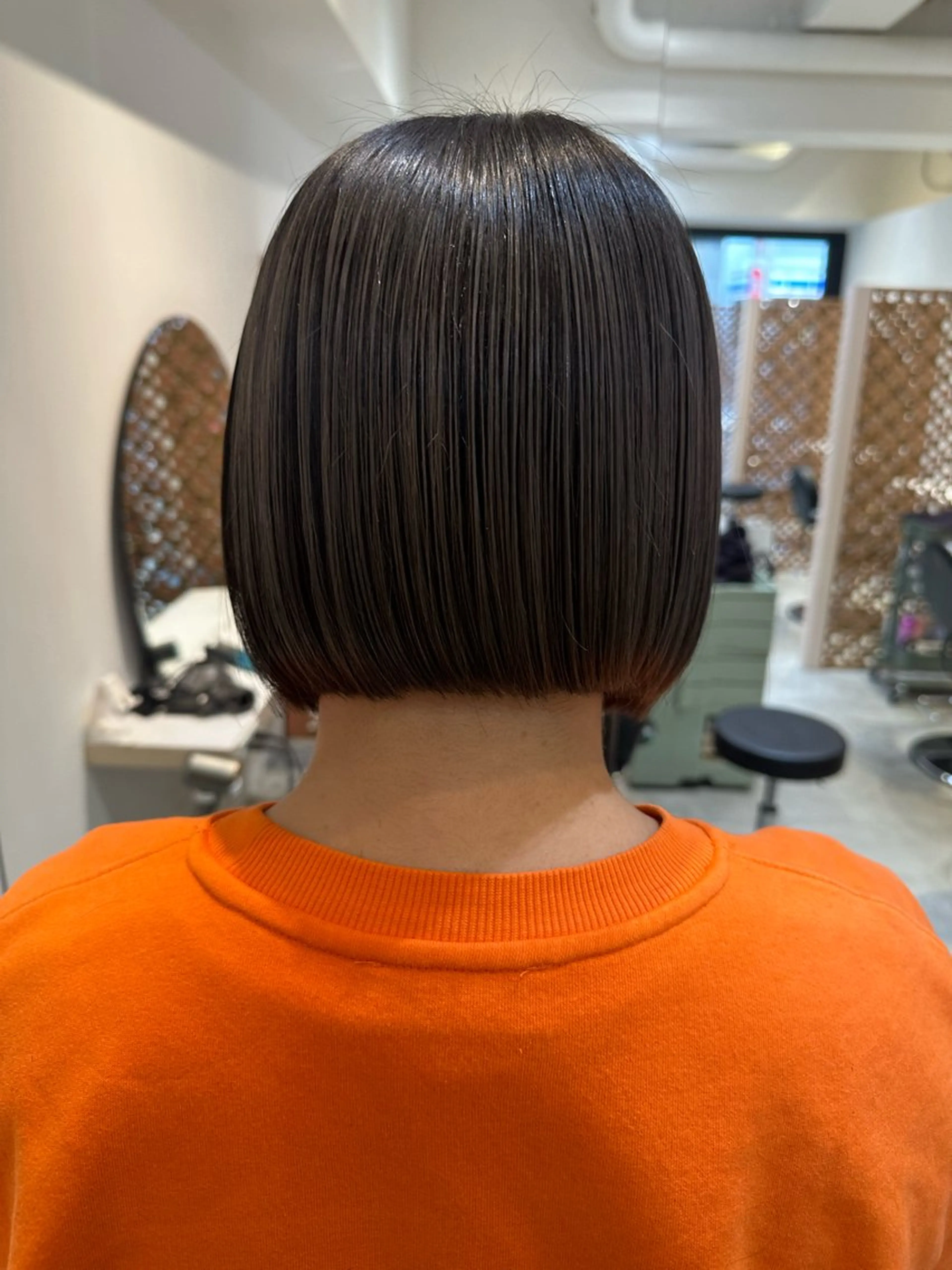 ショート 切りっぱなしボブ ボブ カット ヘアカラー トリートメント AYAKA 下北沢suuのヘアスタイル