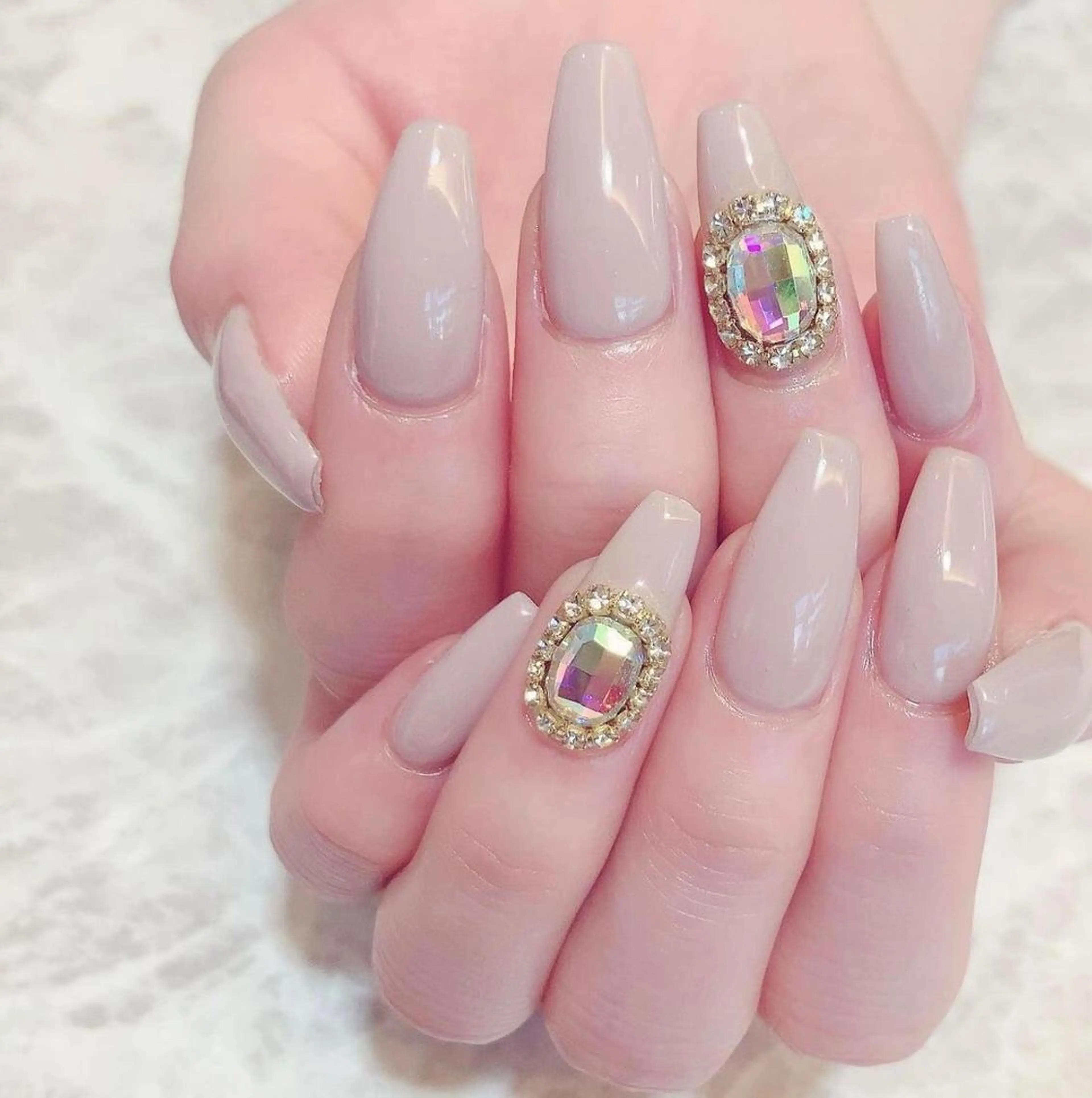 ネイル ハンドネイル VIVIAN リサのネイルデザイン