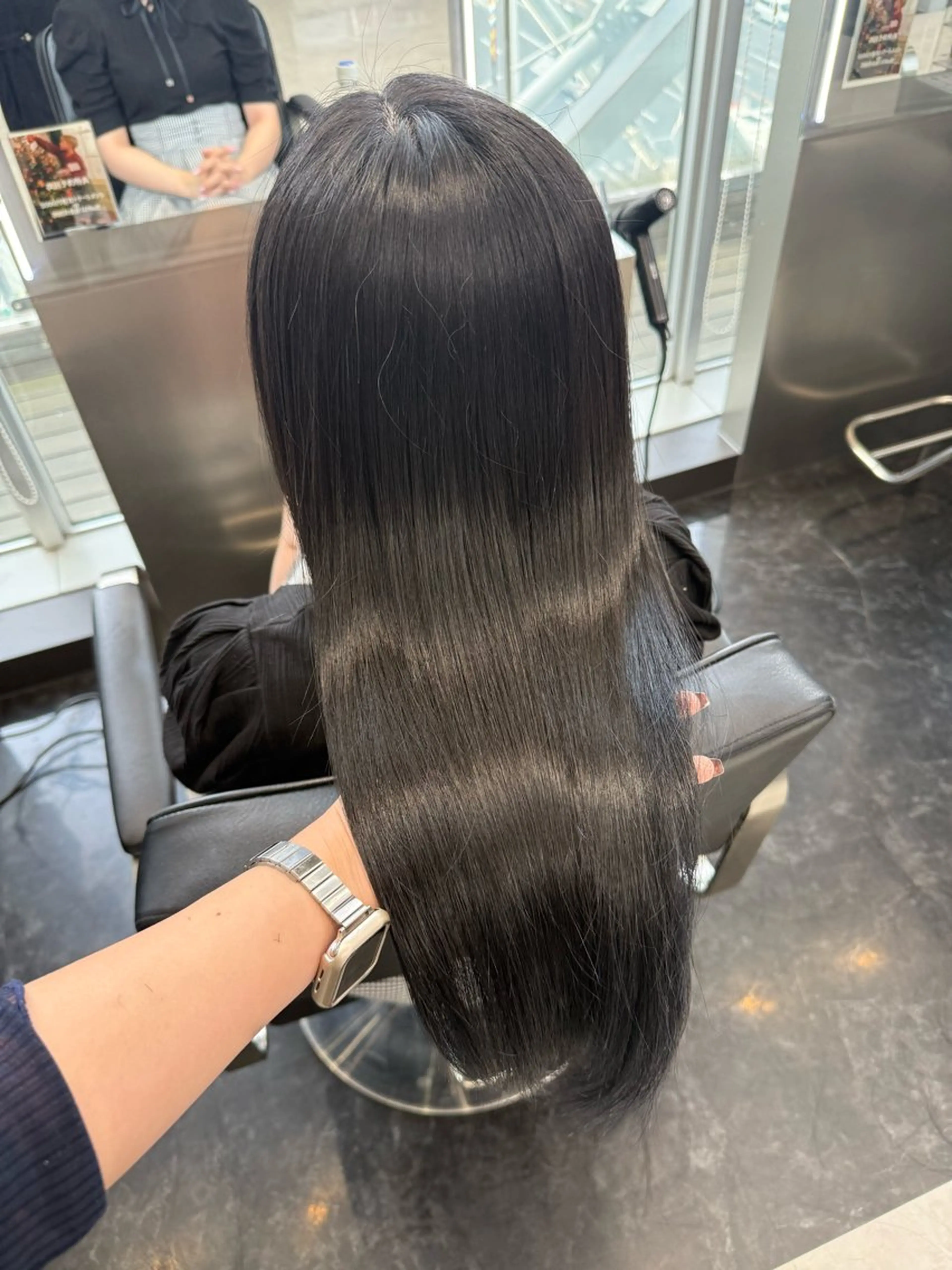 ロング ヘアアレンジ トリートメント 韓国ヘア🖤/透明感 shihoのヘアスタイル