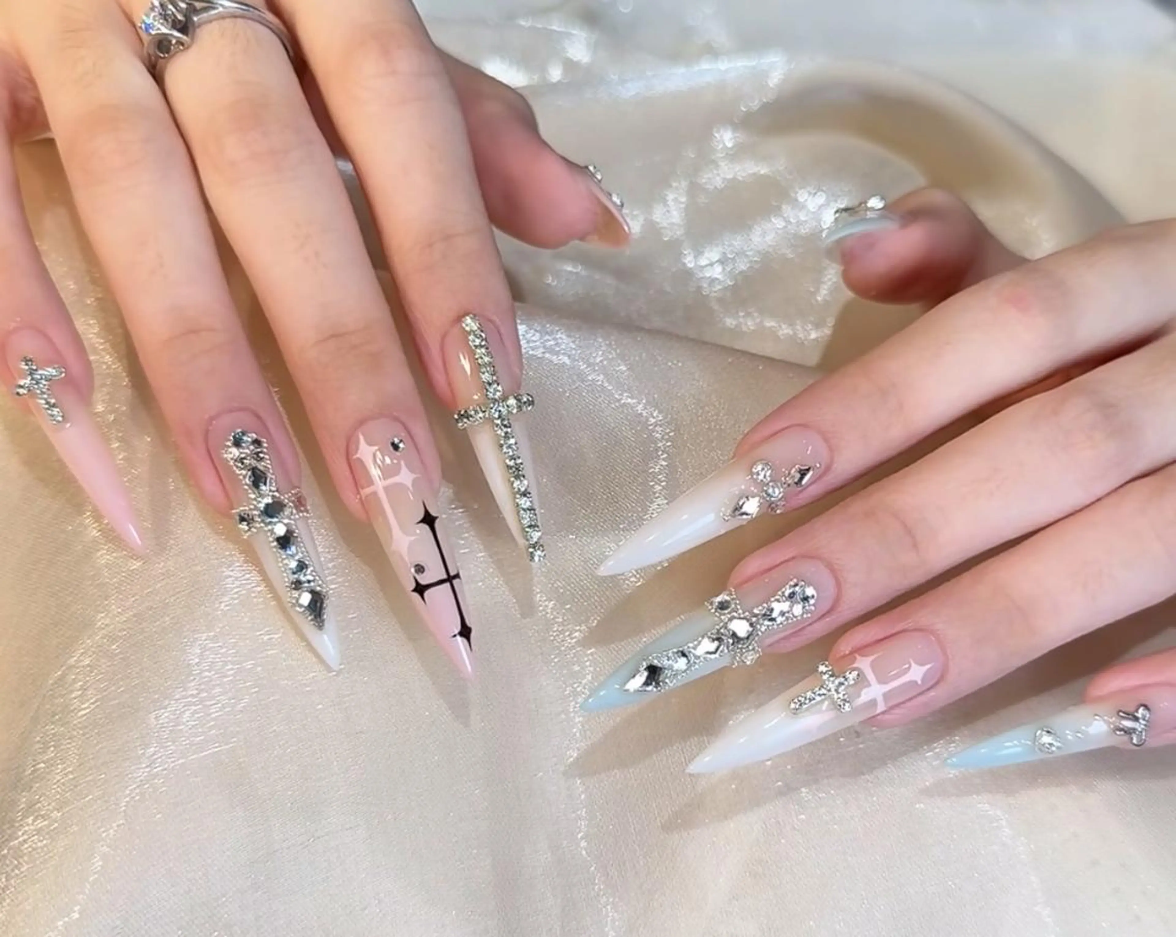 ネイル ハンドネイル TiTi Nail🫧のネイルデザイン