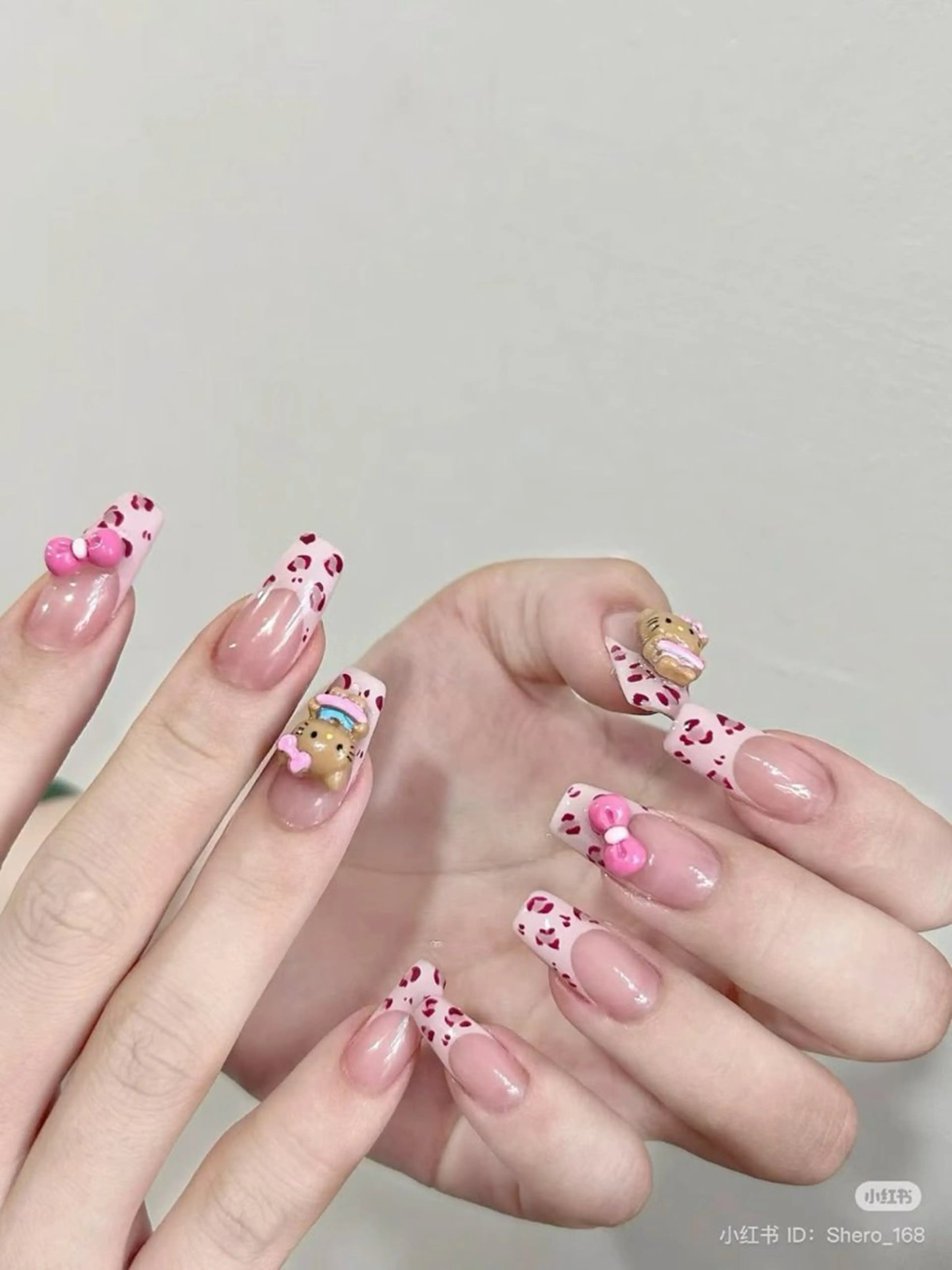 ネイル オーロラネイル チークネイル 長さ出し フットネイル フレンチネイル ハンドネイル Lee Nailsのネイルデザイン