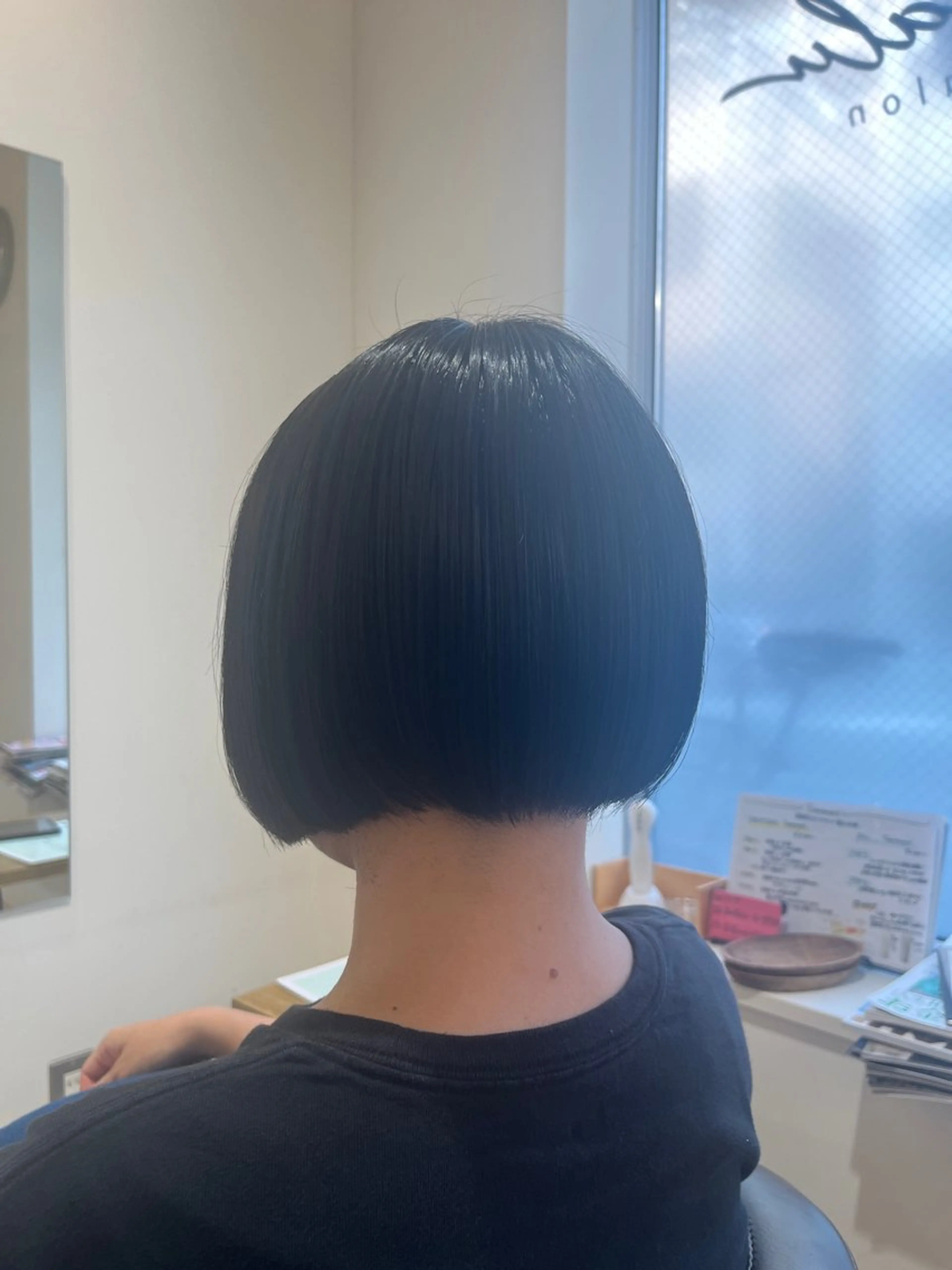 ショート 荒井 茉凜のヘアスタイル