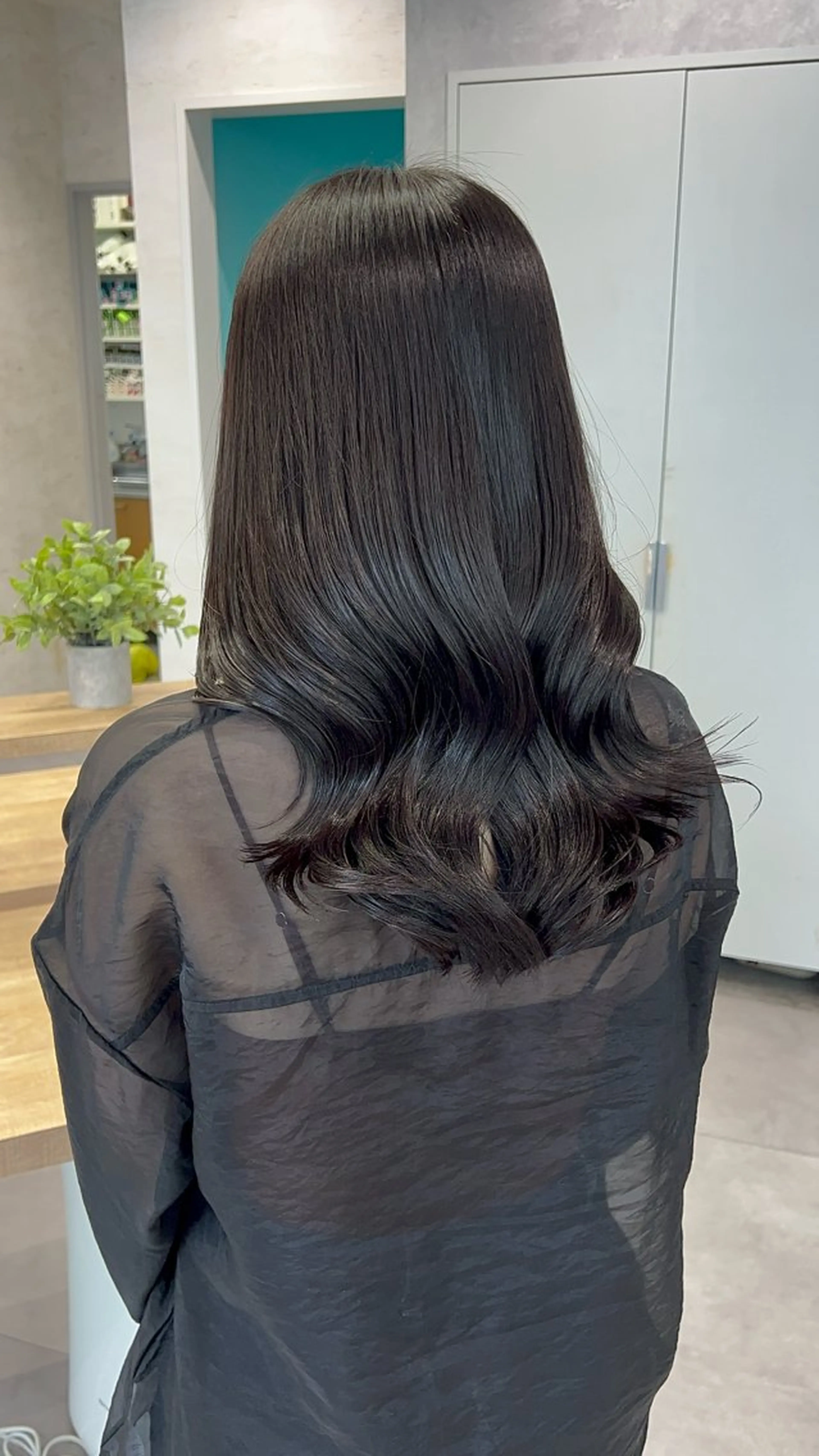 セミロング レイヤーカット トリートメント ヘアカラー トリートメント 柴田樹/大人可愛い 艶髪カラー/髪質改善のヘアスタイル