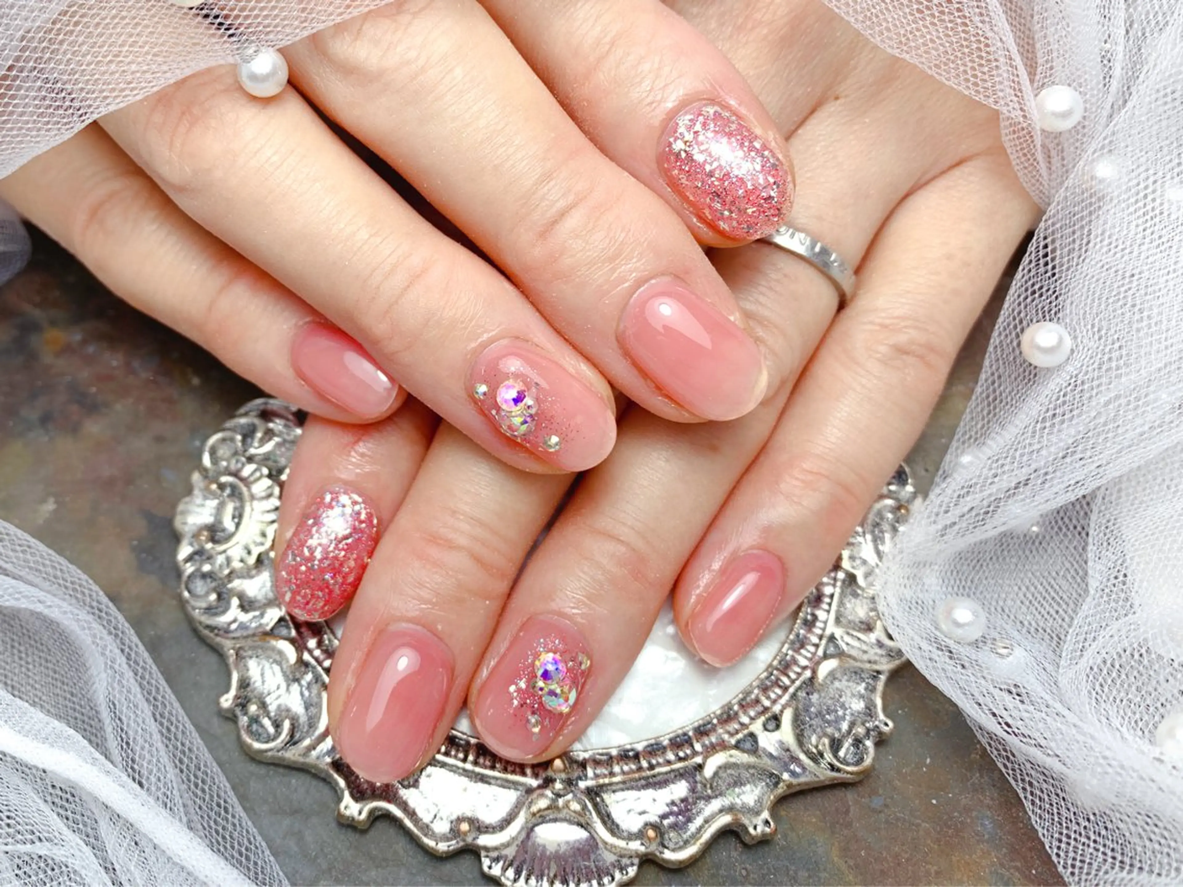 ネイル ハンドネイル マジックミラー所属・マジック ミラーのネイルデザイン