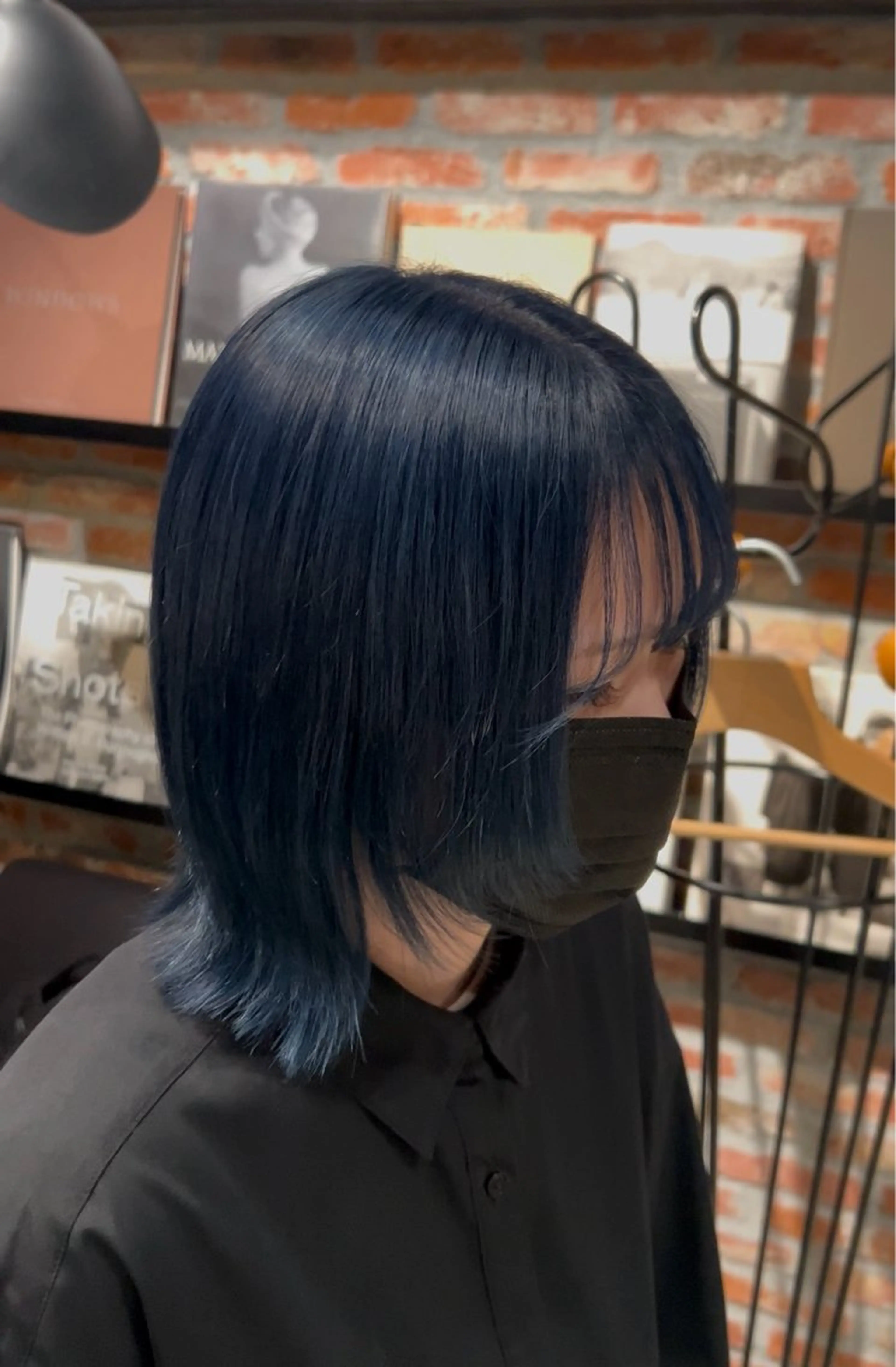 カラー りお ブリーチカラーのヘアスタイル