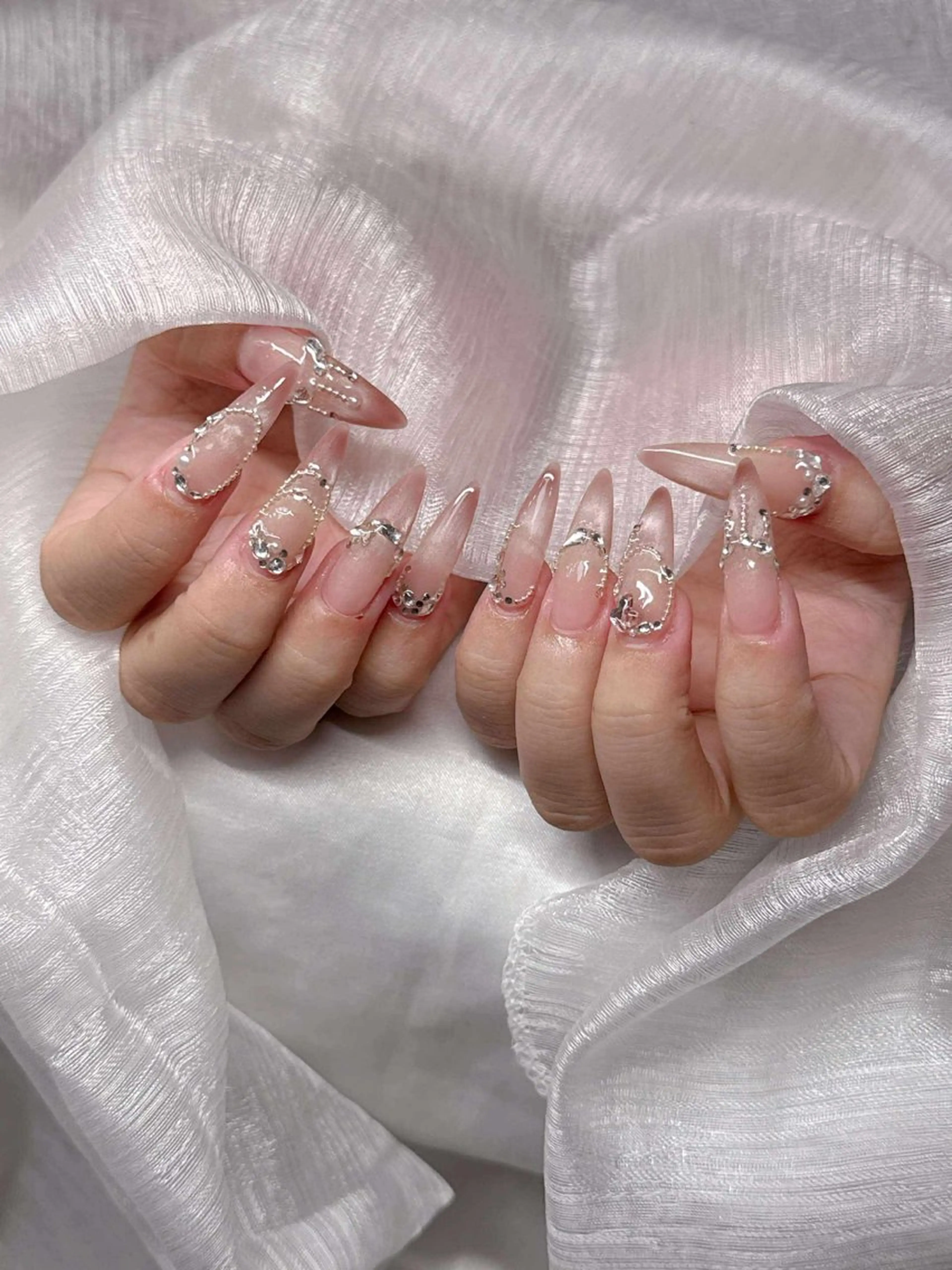 ネイル ハンドネイル Lee Nailsのネイルデザイン