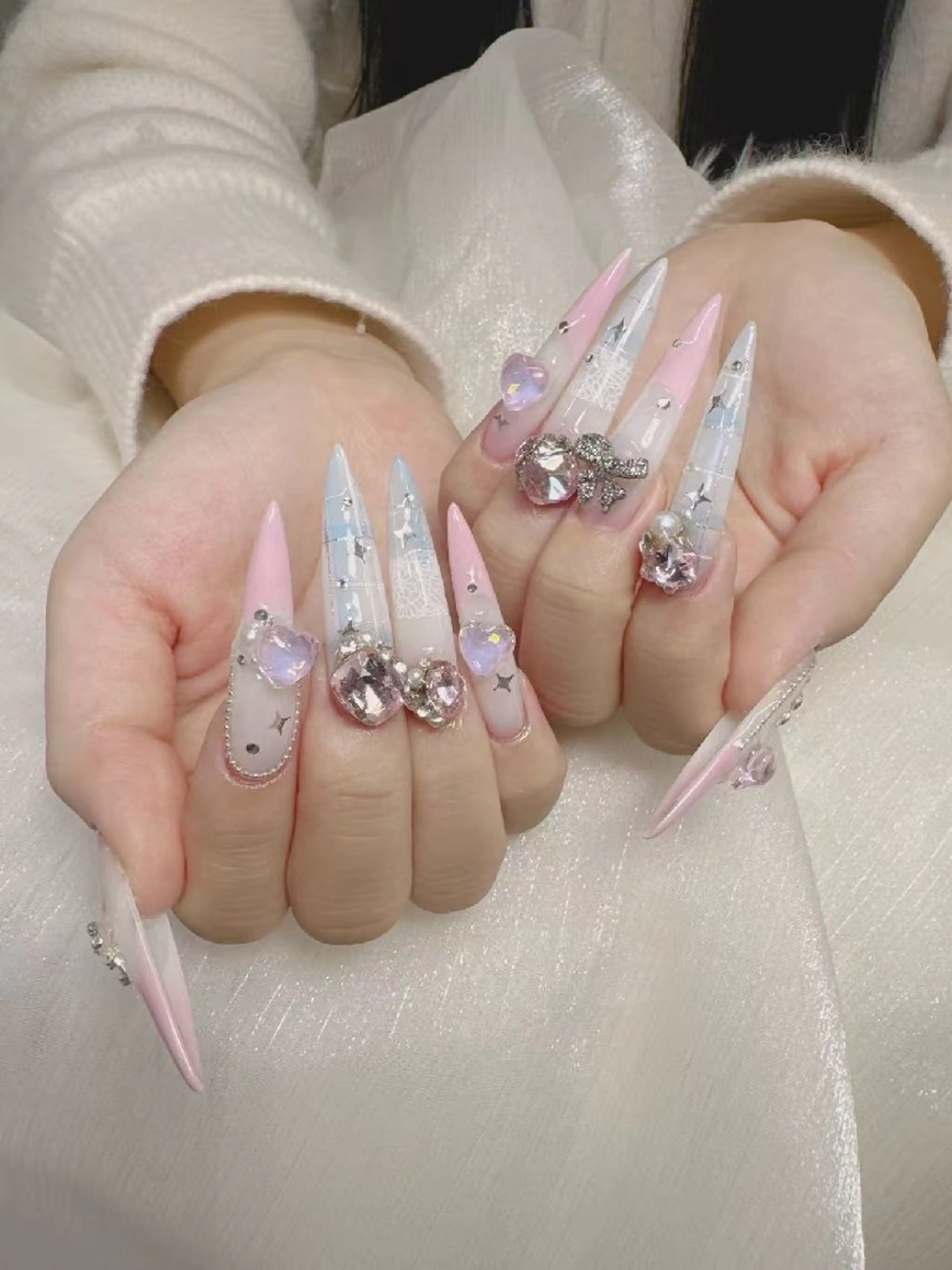 ネイル ENsalon AKIRAのネイルデザイン