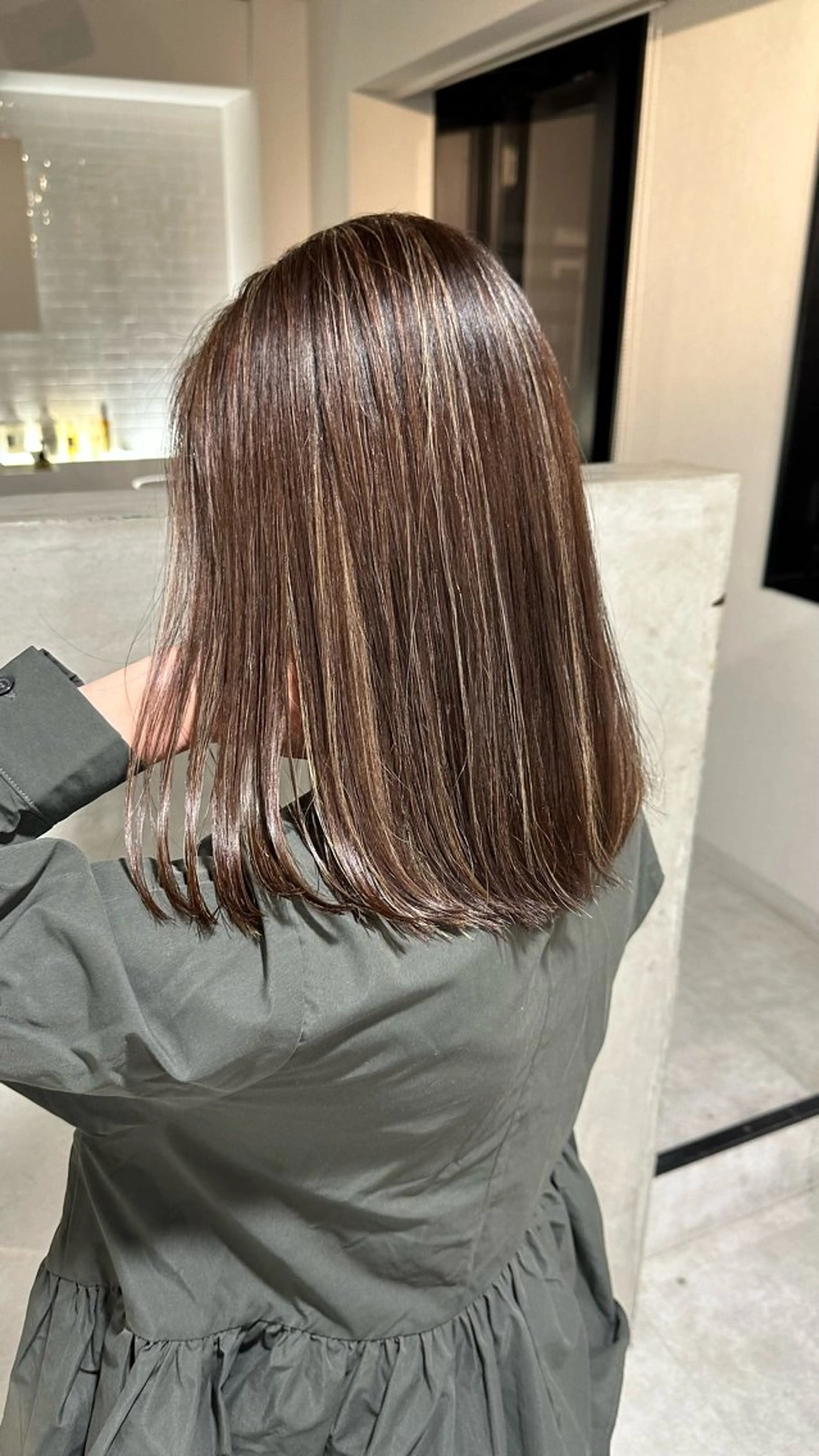 ミディアム ハイライト 縮毛矯正 木村 華菜のヘアスタイル