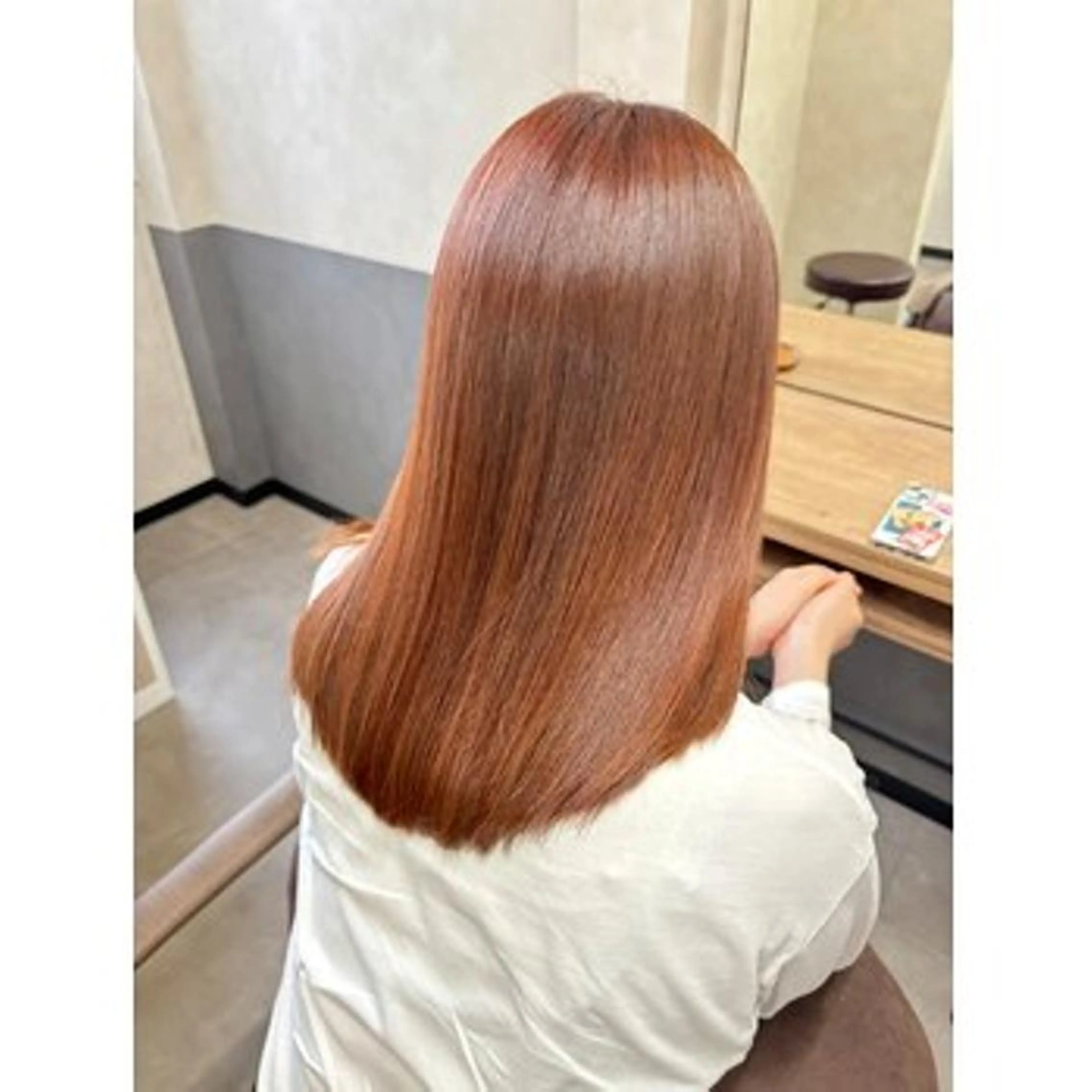 セミロング カット ヘアカラー トリートメント TELAHAIR 髪質改善特化型サロンのヘアスタイル
