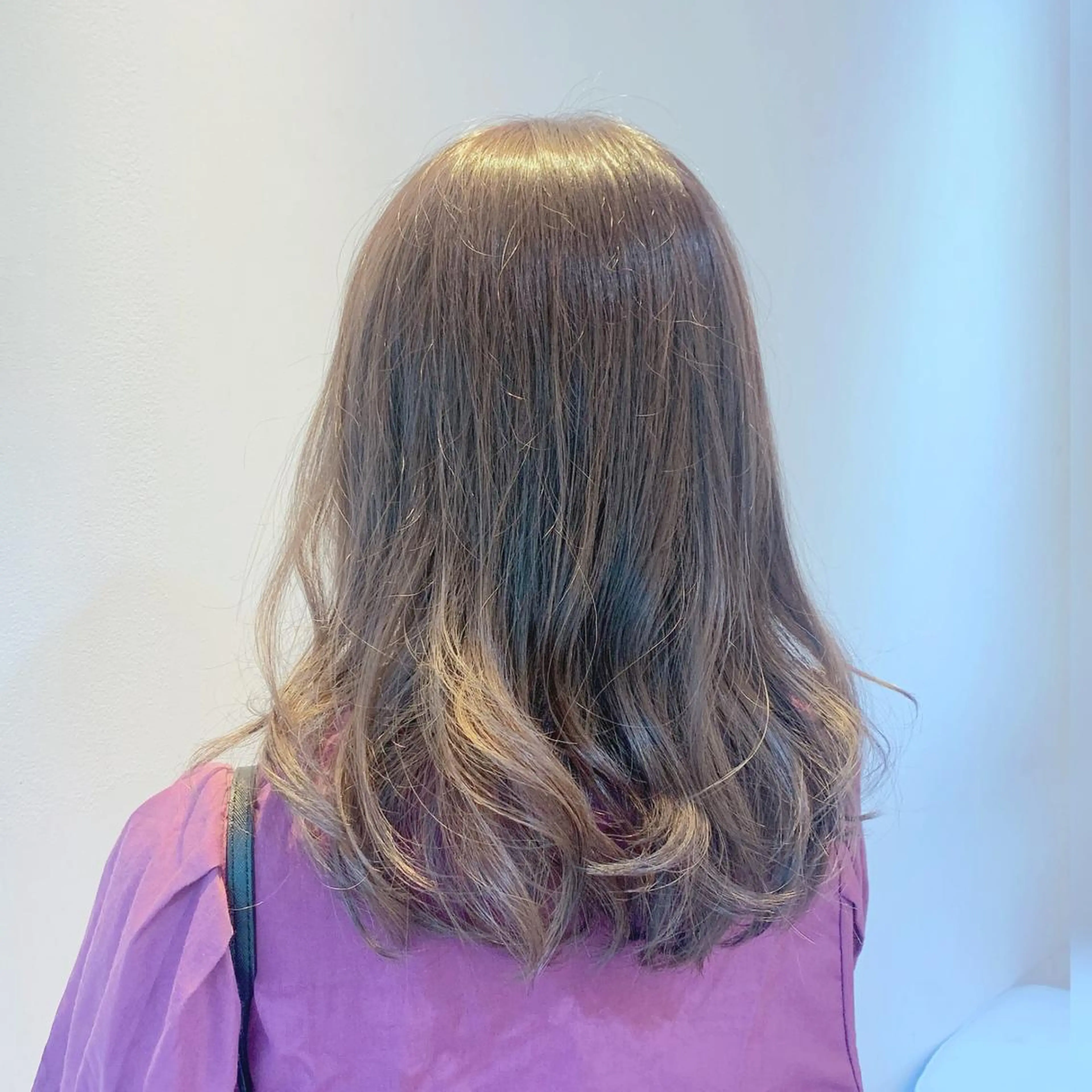 ミディアム カラー ヘアアレンジ グラデーションカラー グレージュ 似合わせhair🔸 アサダ　タカコ🔸のヘアスタイル