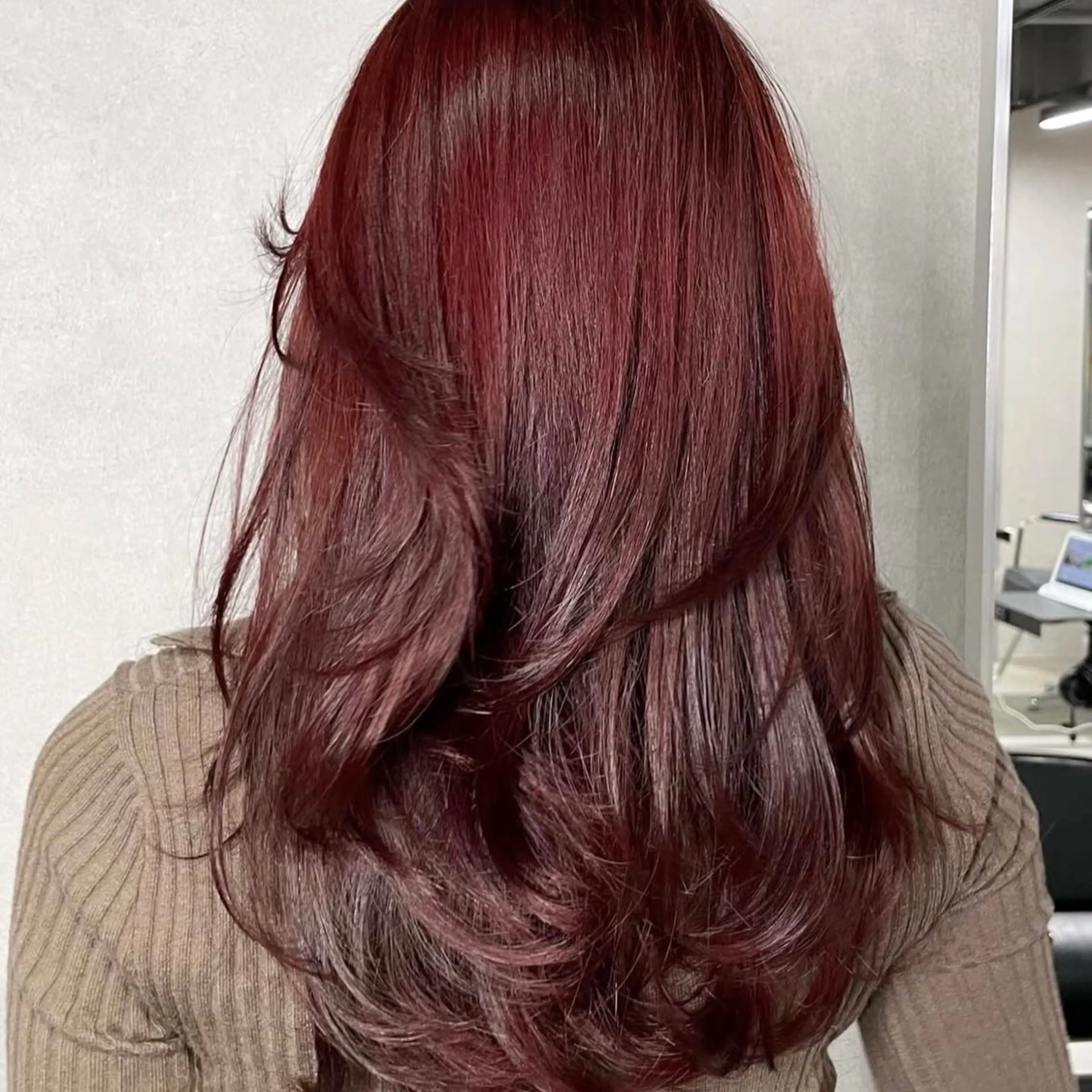 セミロング カラー ブリーチ ダブルカラー ブリーチなしカラー レッドカラー 髪質改善 カット ヘアカラー レイヤー /髪質改善/ariのヘアスタイル