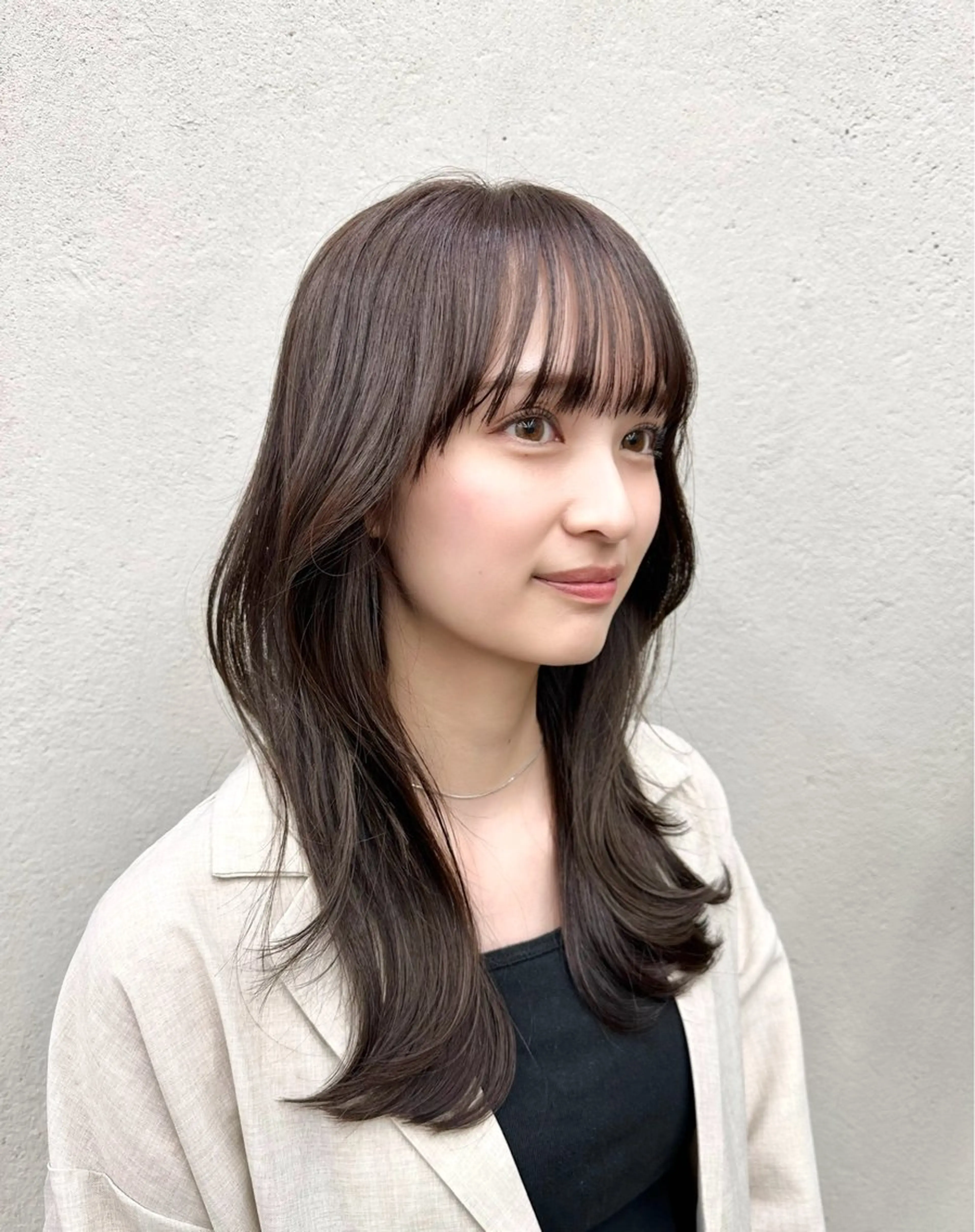 ロング カラー 顔まわりレイヤー 韓国風ヘア レイヤーカット 小顔カット カット ヘアカラー 🫧透明感🫧 上岡夕理香のヘアスタイル