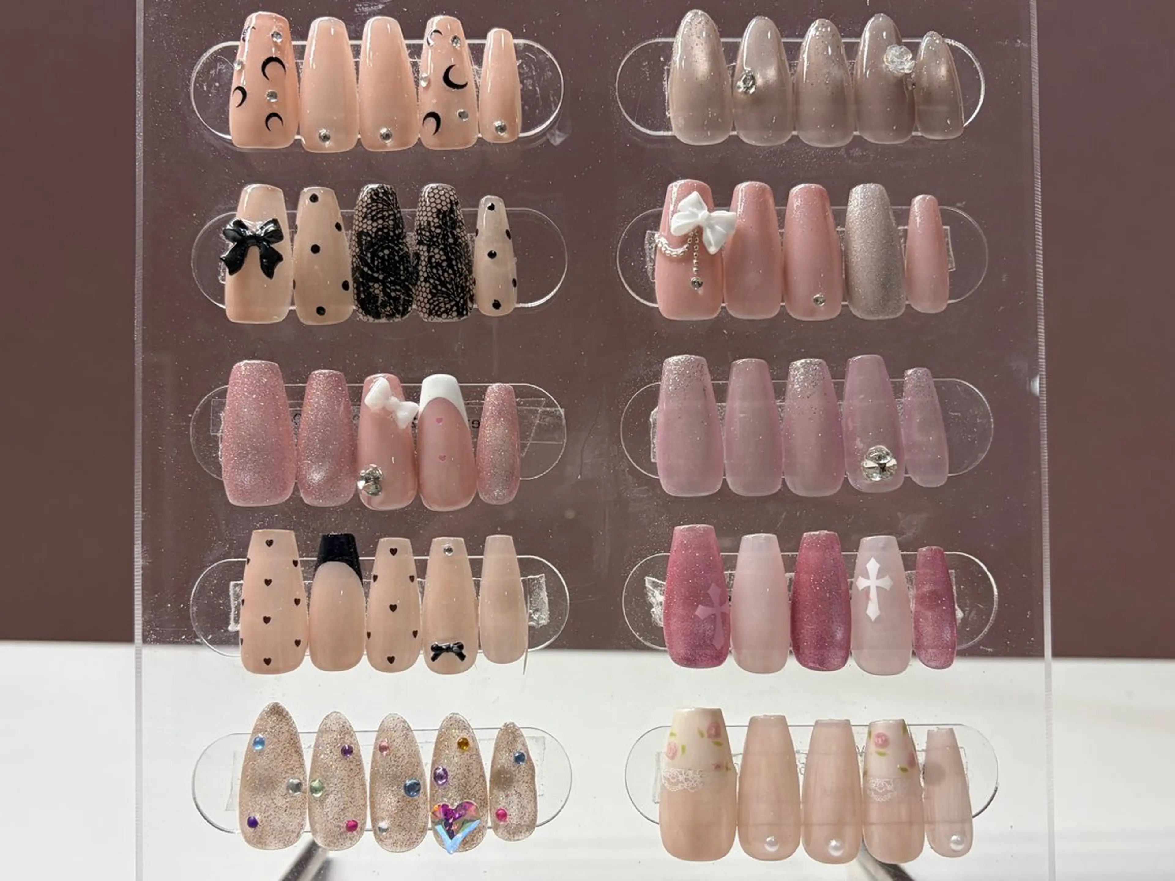 ネイル ハンドネイル LUNON竹ノ塚所属・LUNON YURIKAのネイルデザイン