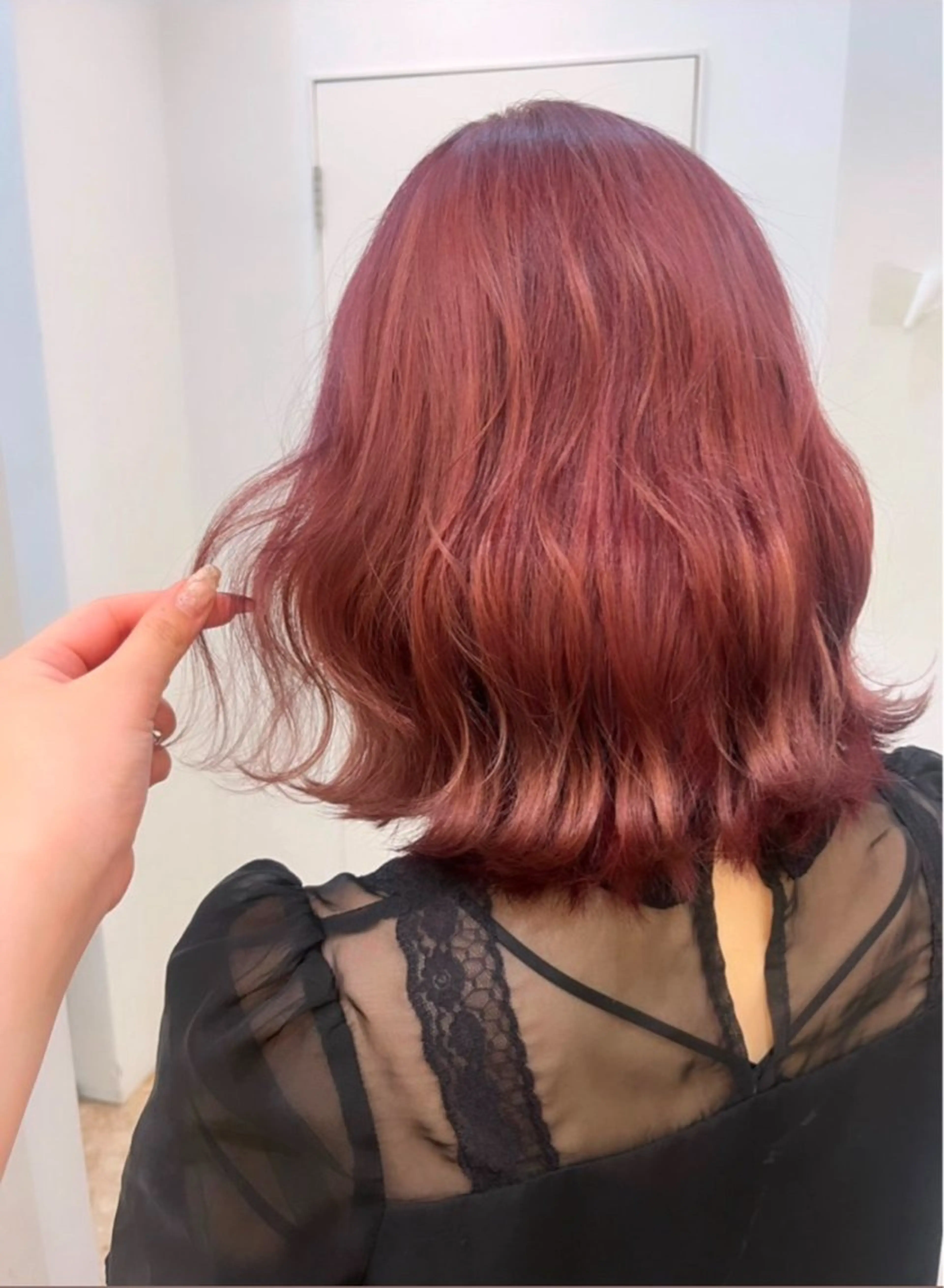 カラー ブリーチ ブラウンカラー ラベンダーカラー ブリーチなしカラー ピンクカラー メンズカット/眉カッ ト/ブリーチ/シオリのヘアスタイル