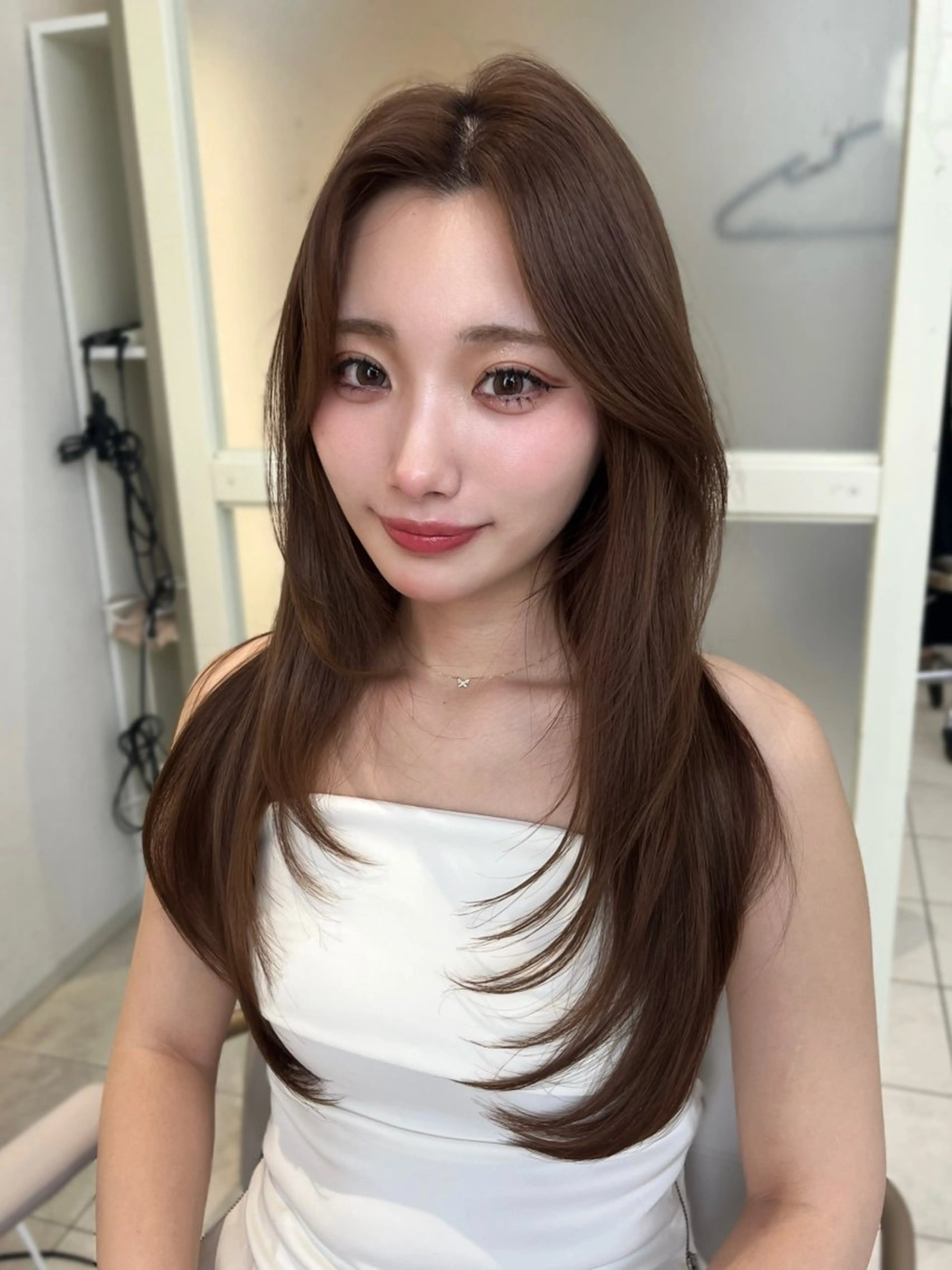 ロング カラー 似合わせレイヤー/ 透明感カラーのヘアスタイル