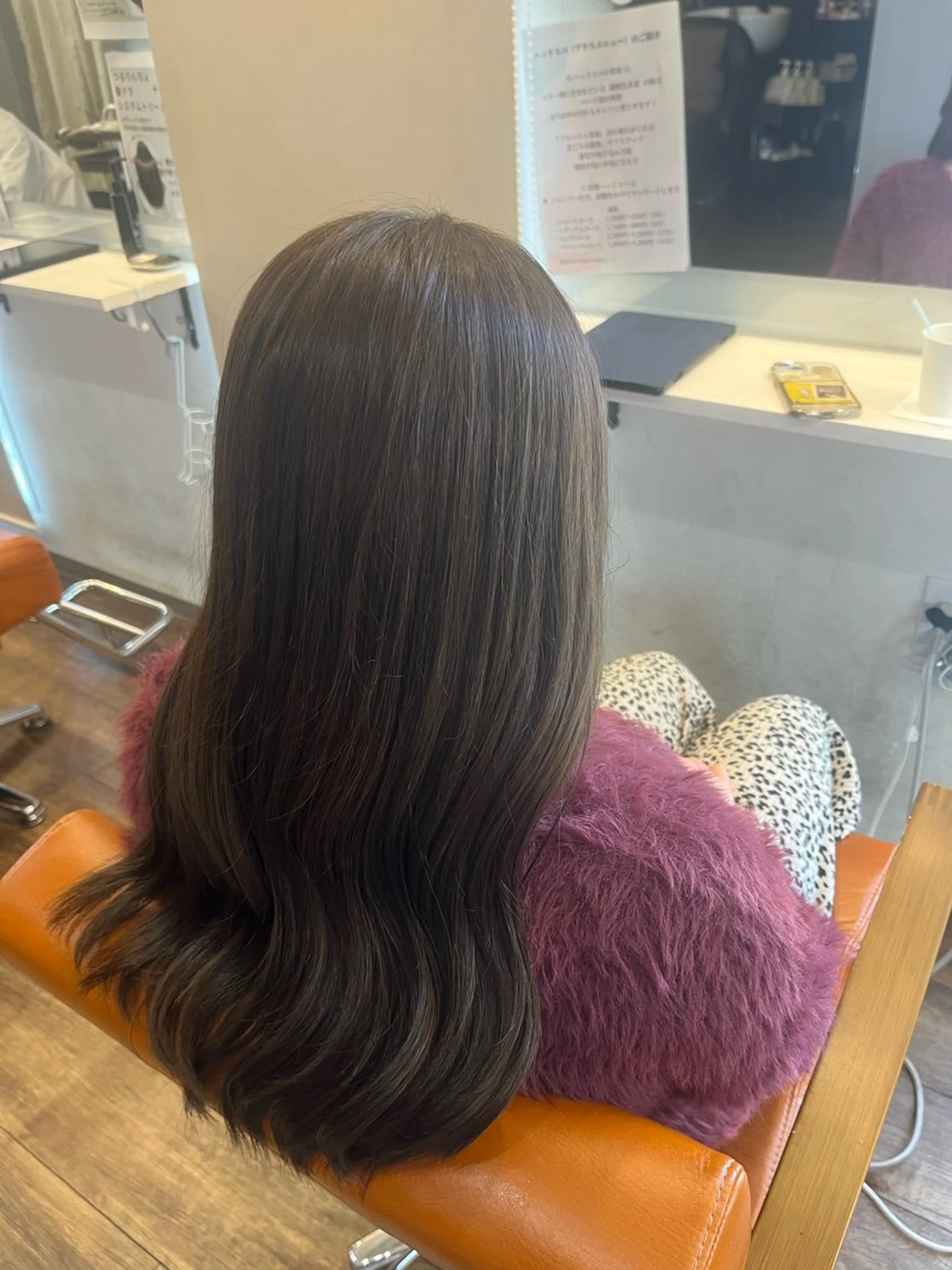 ロング 廣川 真梨乃のヘアスタイル