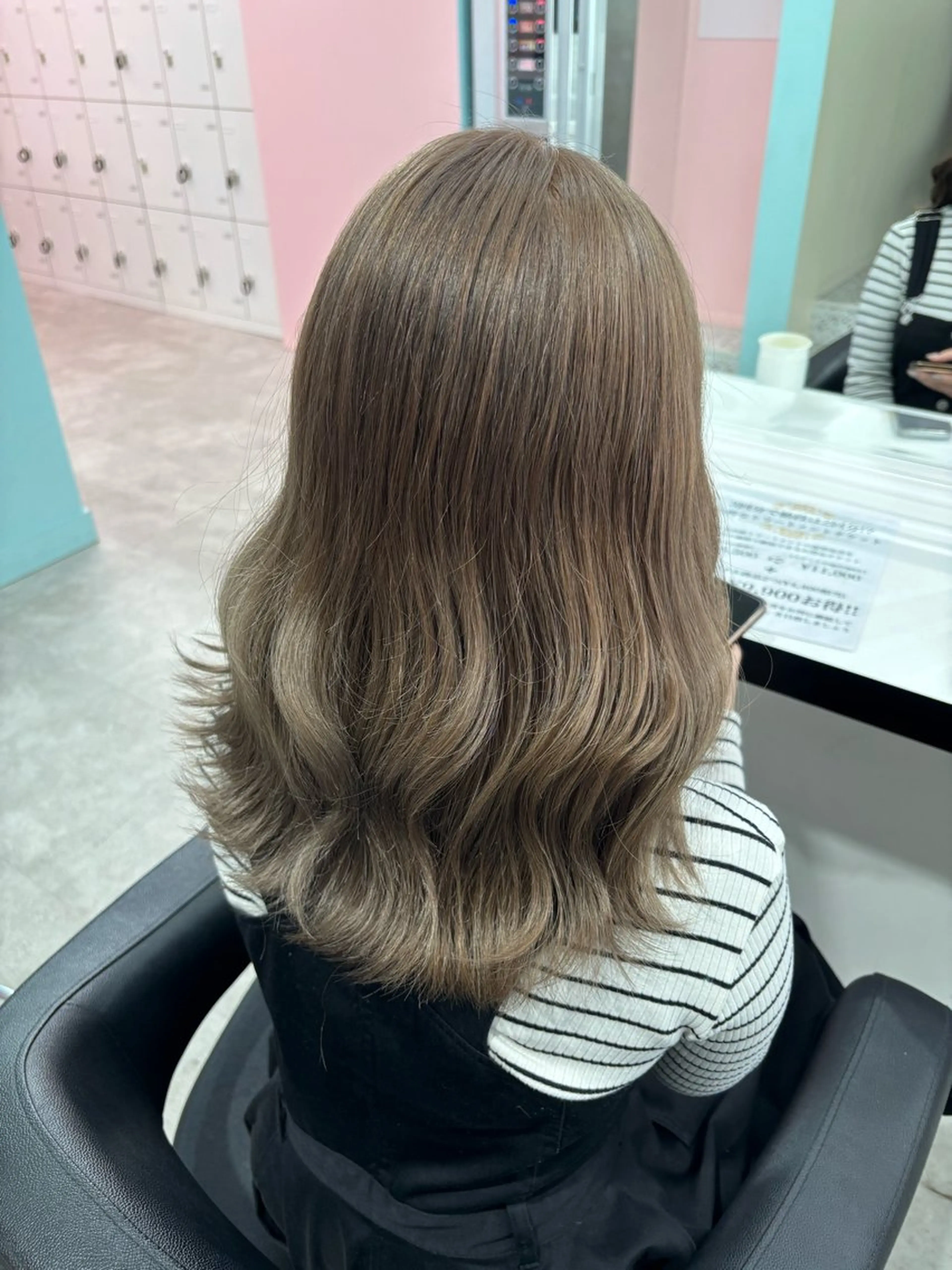 ロング トリートメント 艶髪ハイトーンカラー 渋谷🎀ririkaのヘアスタイル