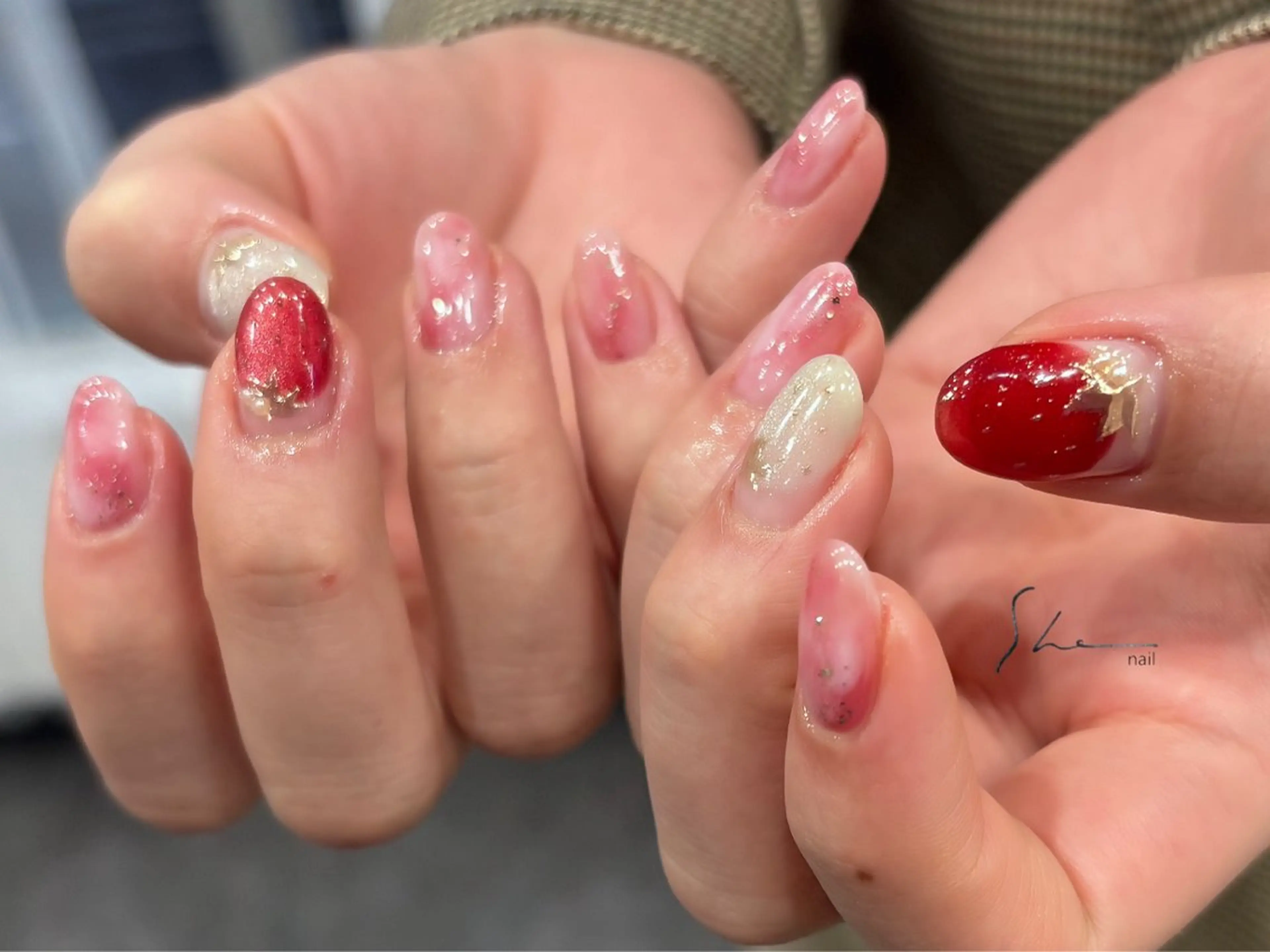 ネイル ハンドネイル SHE adusaのネイルデザイン