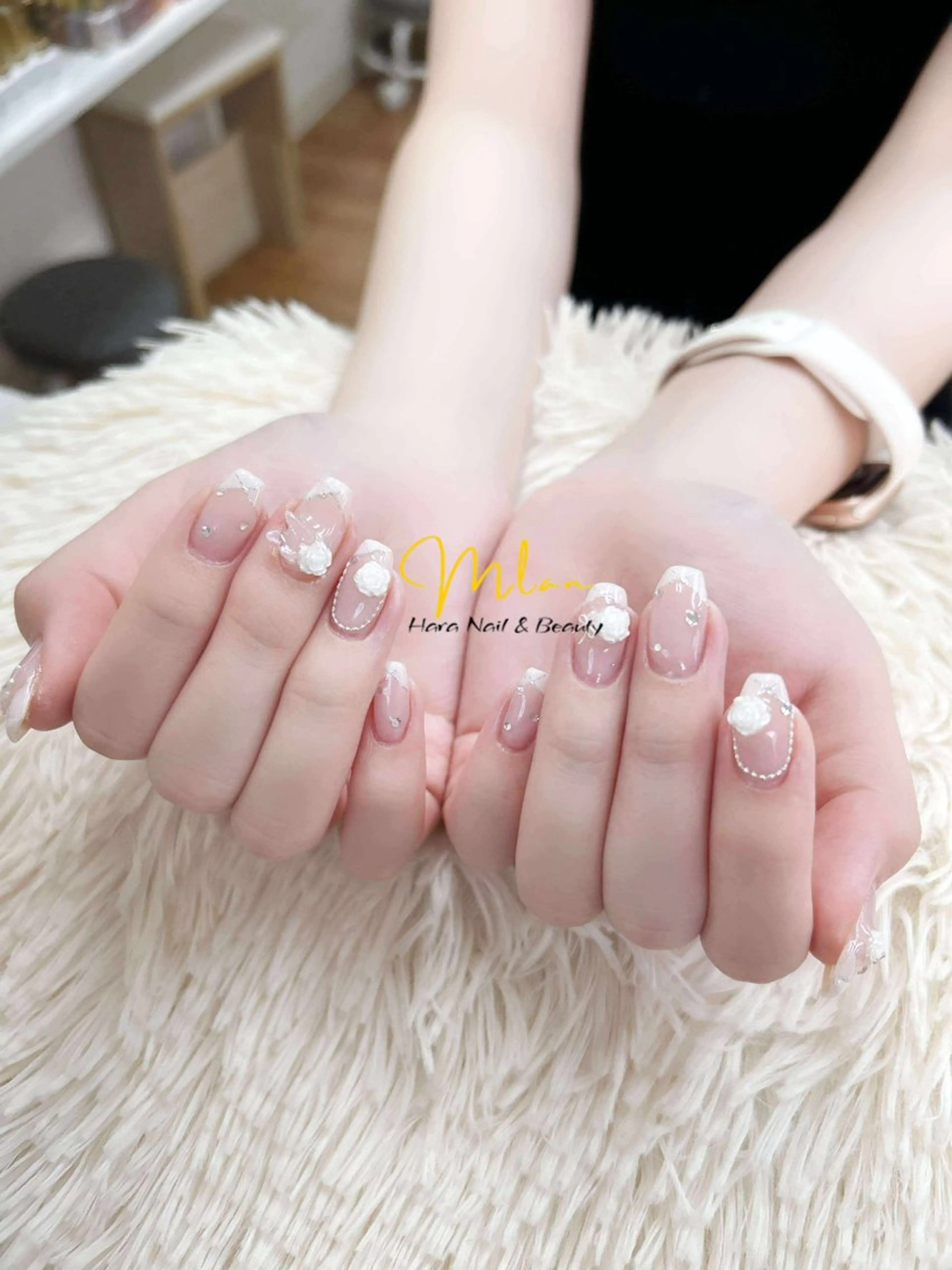 ネイル フットネイル フレンチネイル 韓国ネイル マグネットネイル ニュアンスネイル ハンドネイル Mlan Nailのネイルデザイン