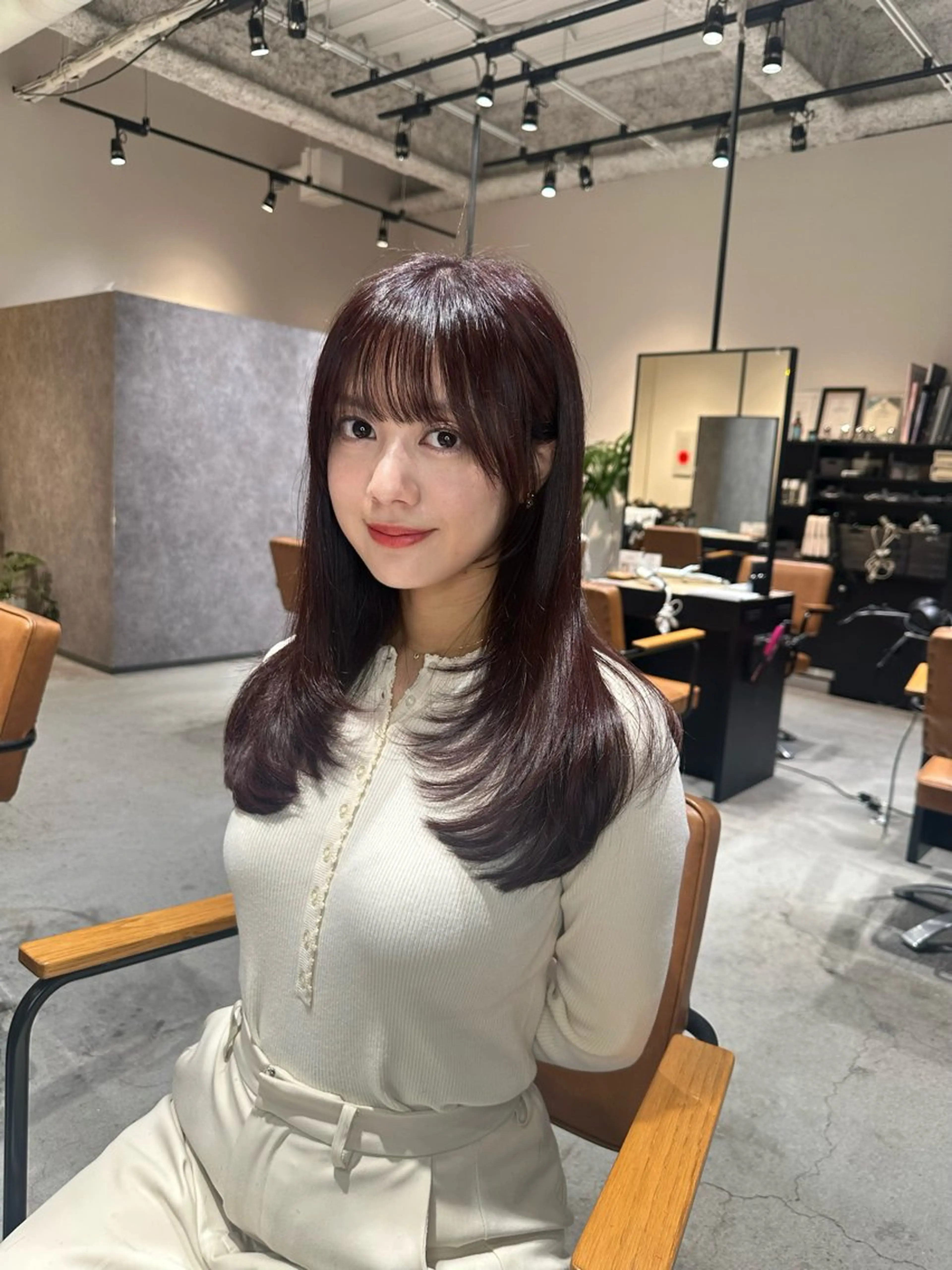 ロング カラー 韓国レイヤーカット 透明感カラー冨田那樹のヘアスタイル