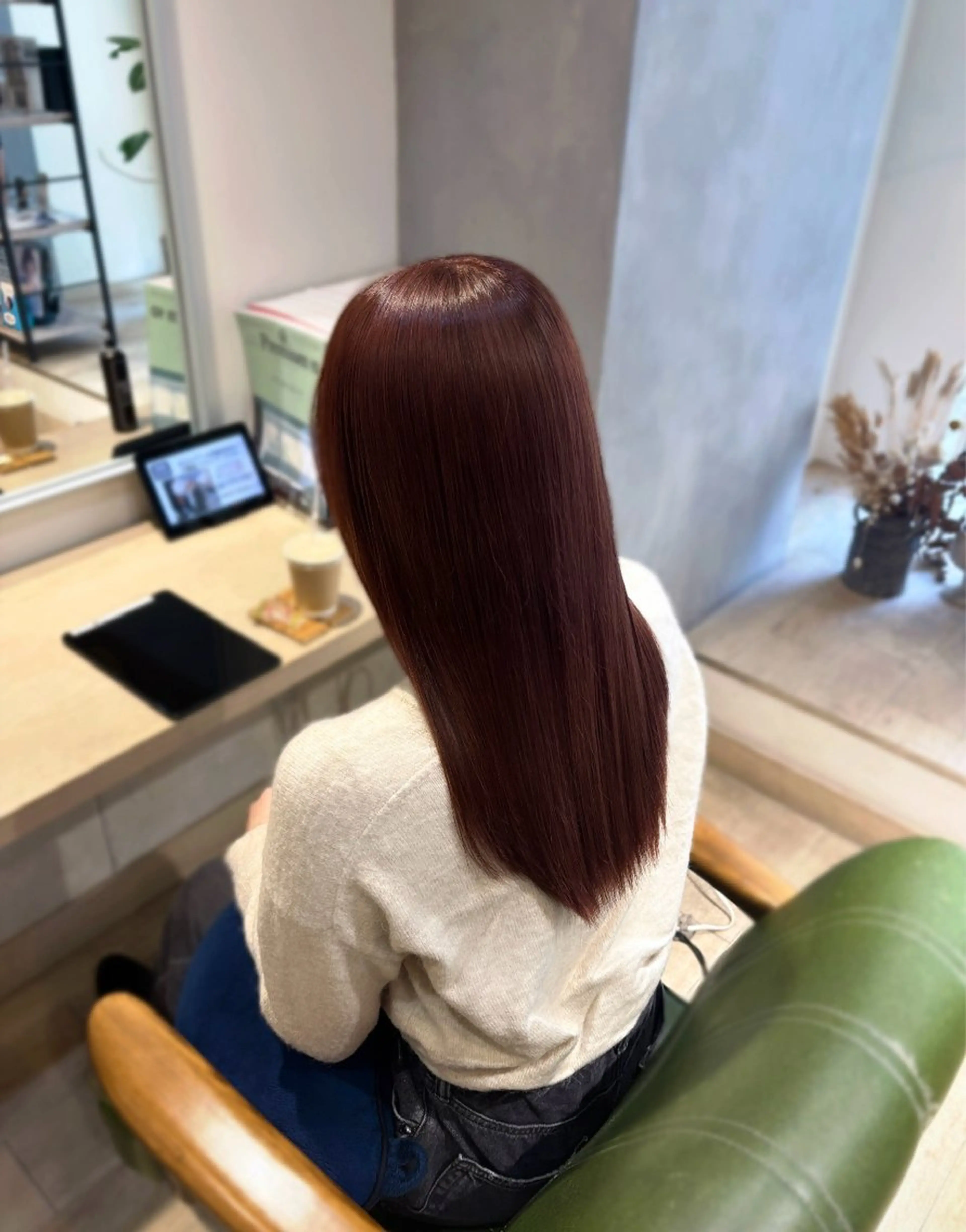 カラー ヘアカラー ROCCO saraのヘアスタイル