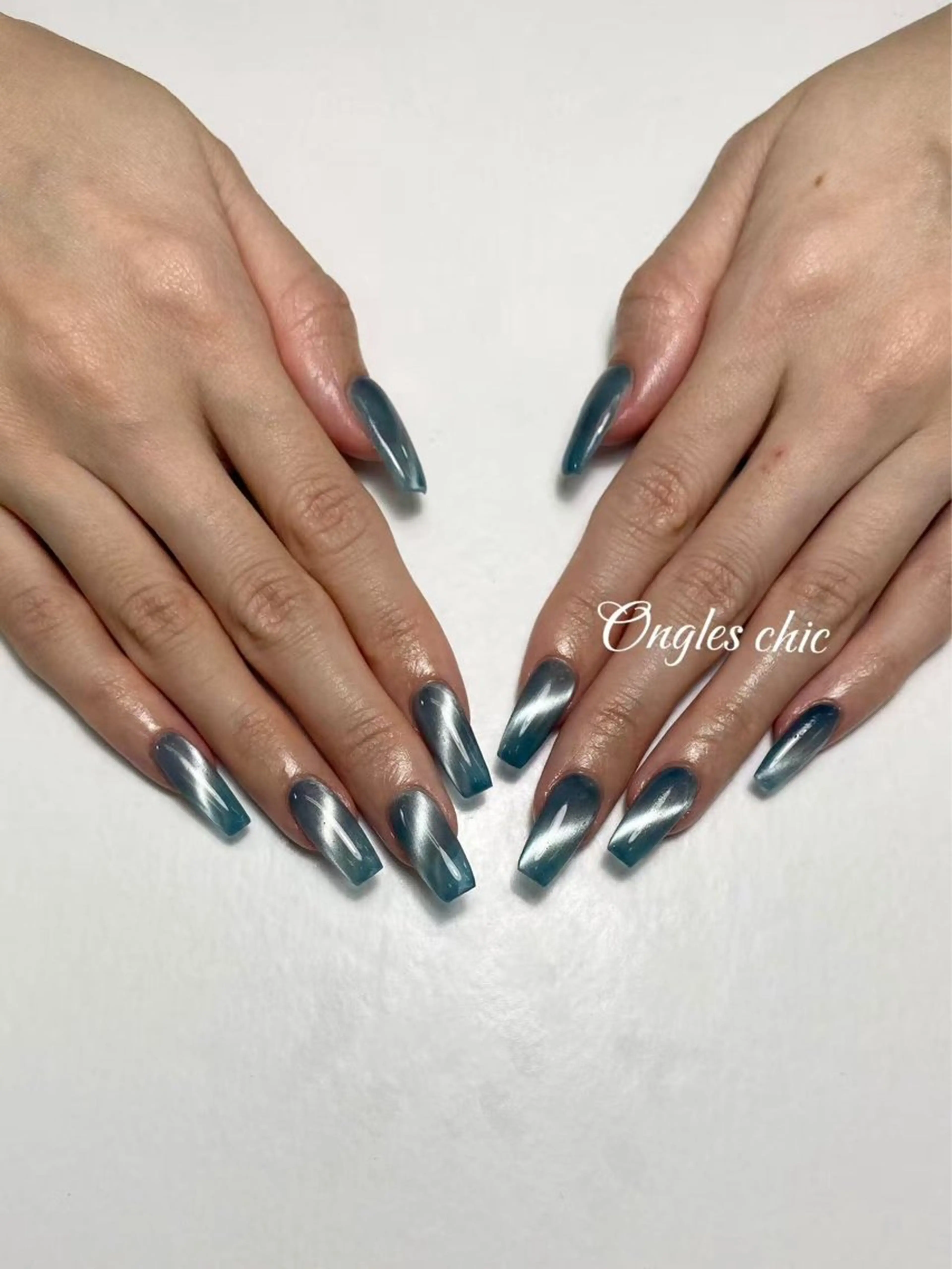 ネイル ハンドネイル ongles chicのネイルデザイン