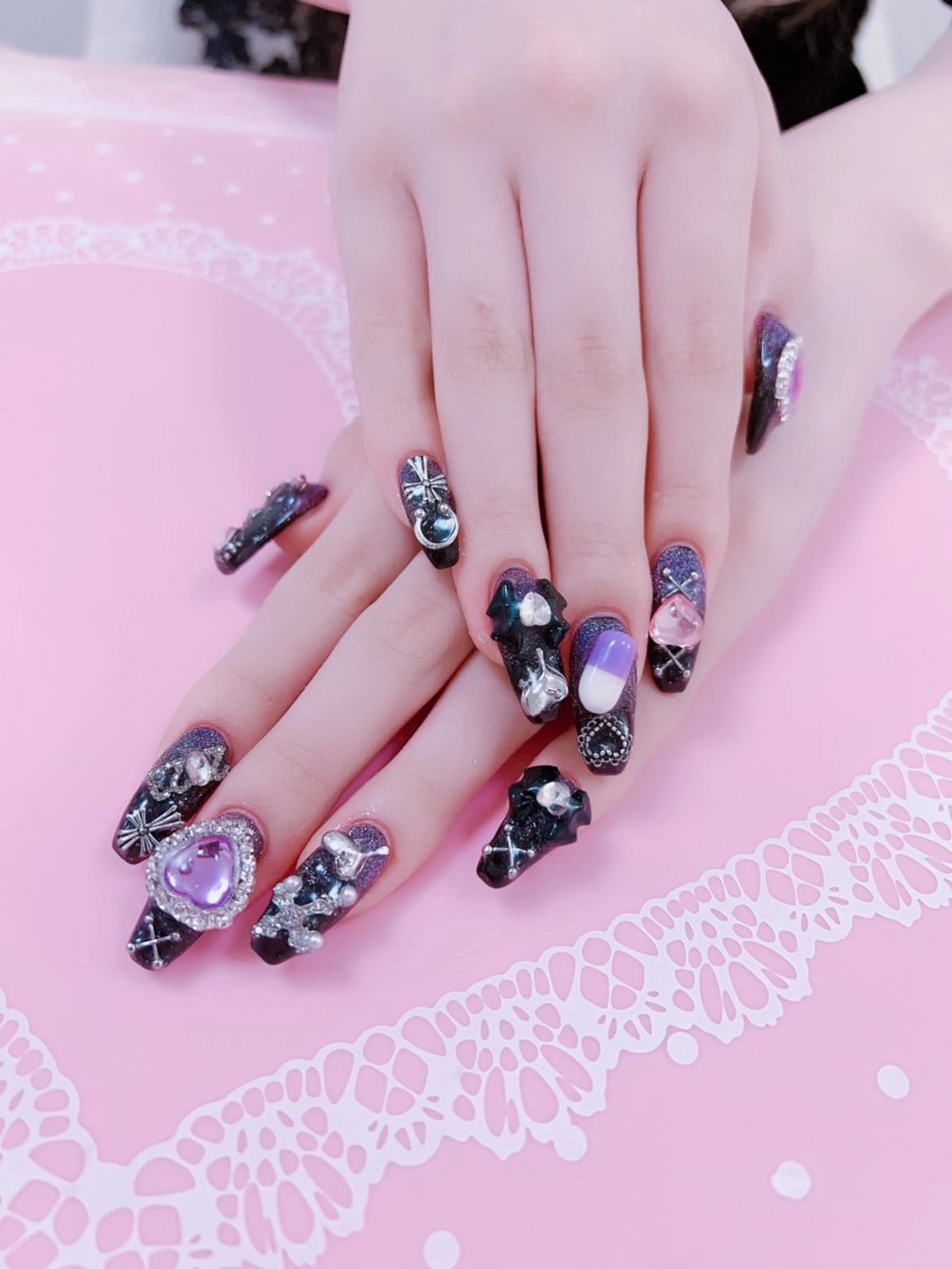 ネイル はぴねす所属・横浜 美夢のネイルデザイン