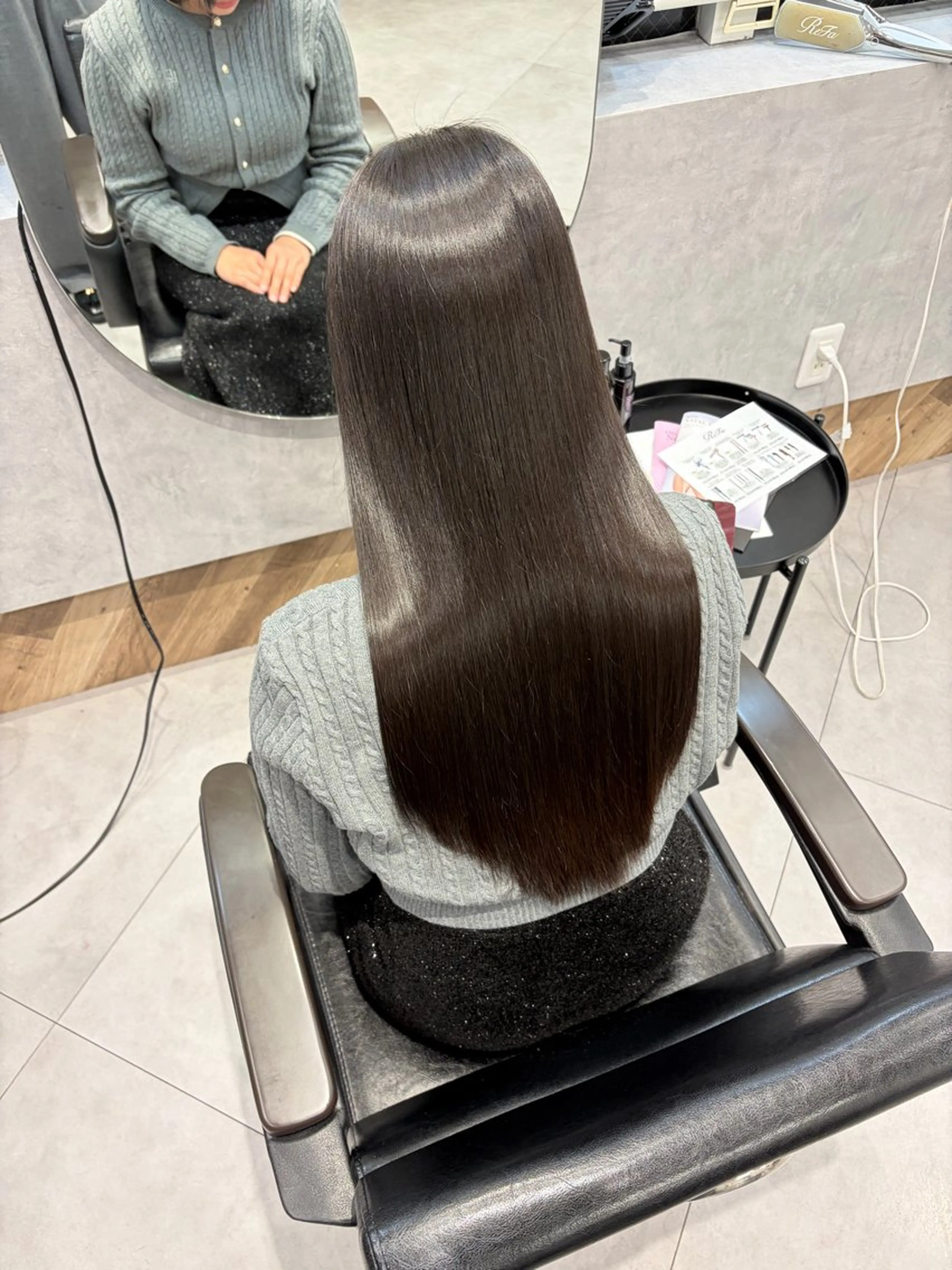 セミロング トリートメント 柴田樹/大人可愛い 艶髪カラー/髪質改善のヘアスタイル