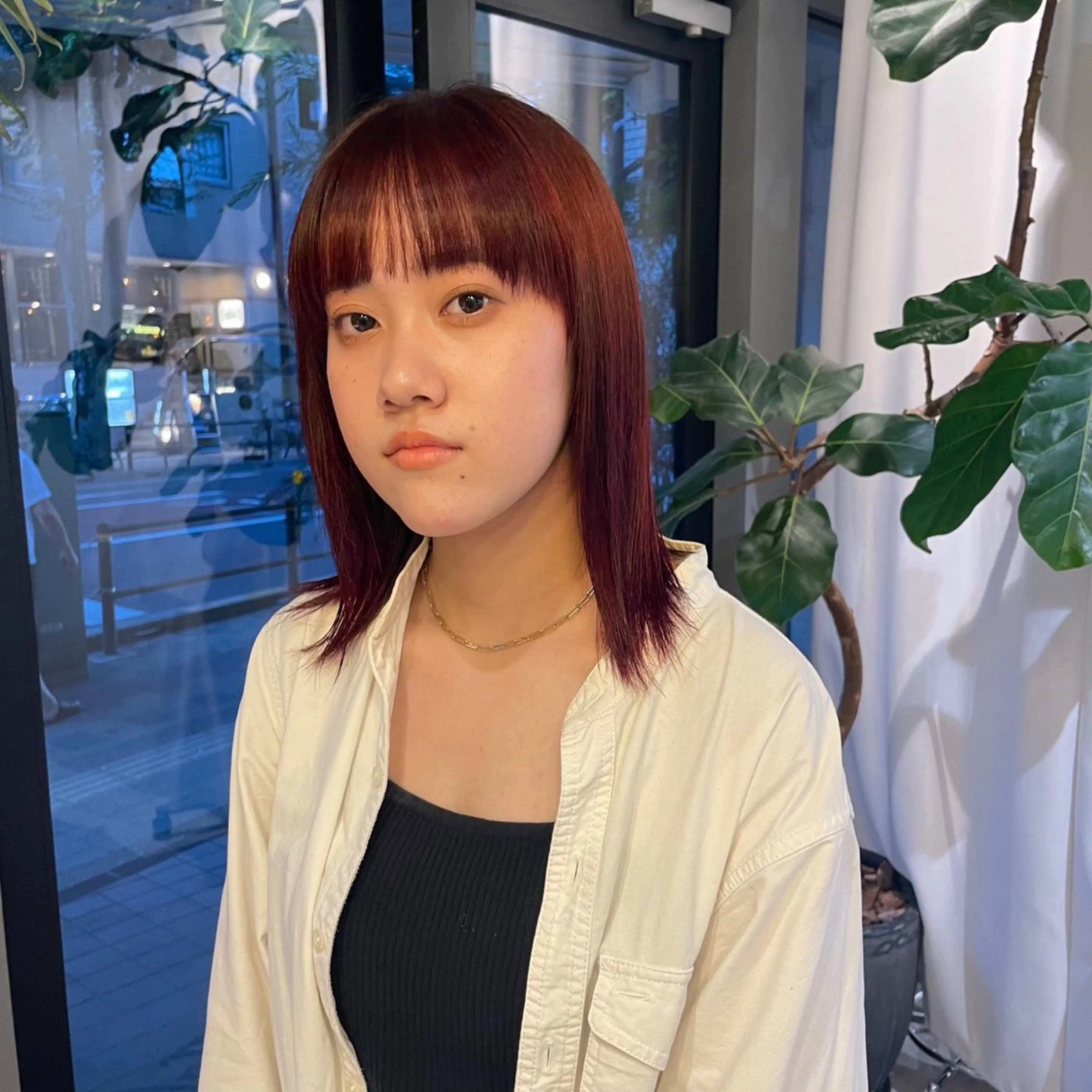 ミディアム カラー ブリーチ ブリーチなしカラー レッドカラー ヘアカラー ハイトーン🦄ネイル 💞のぶちのネイルデザイン