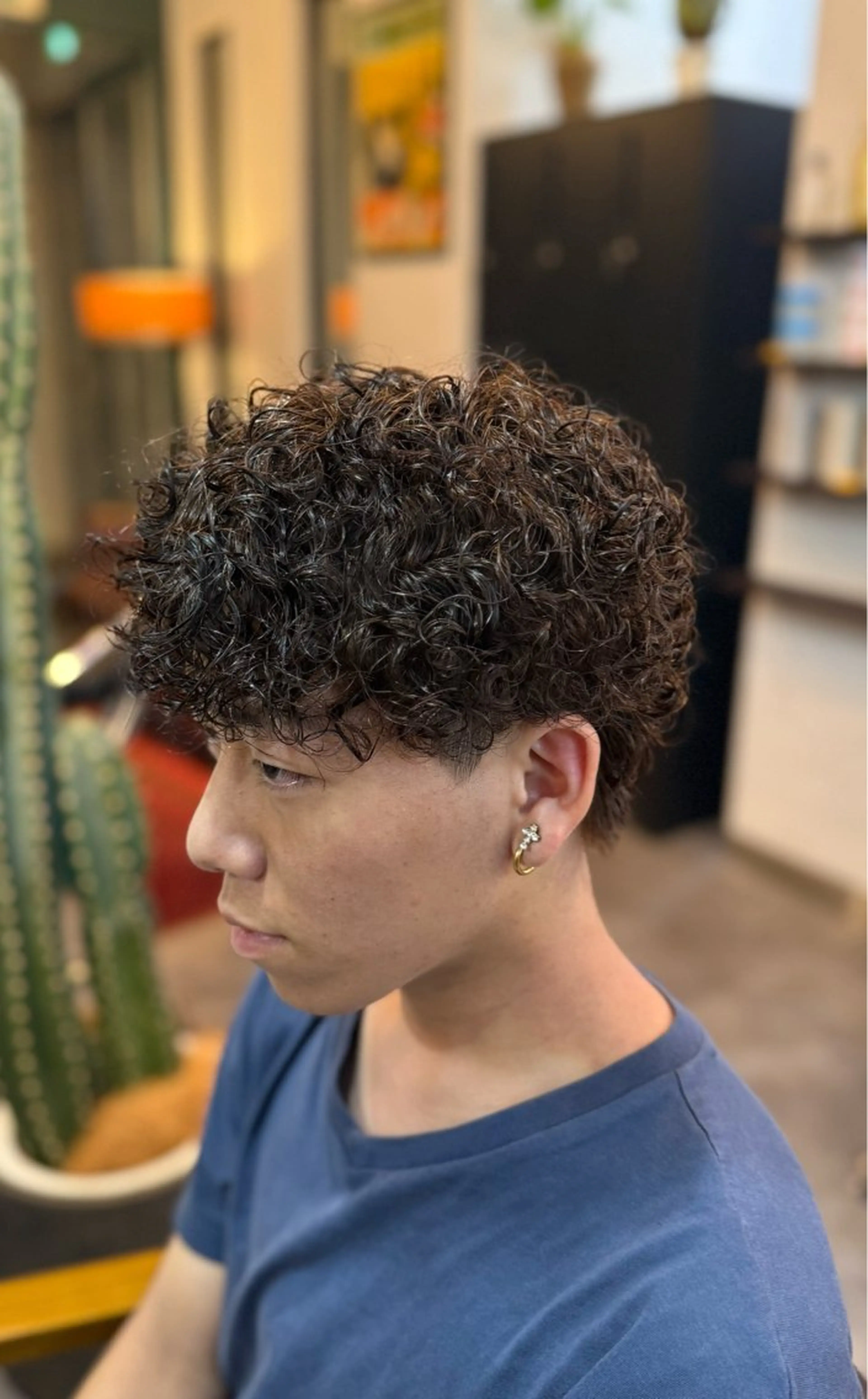 ショート カラー パーマ メンズ カット ヘアカラー パーマ HRABRA ゆづきのヘアスタイル