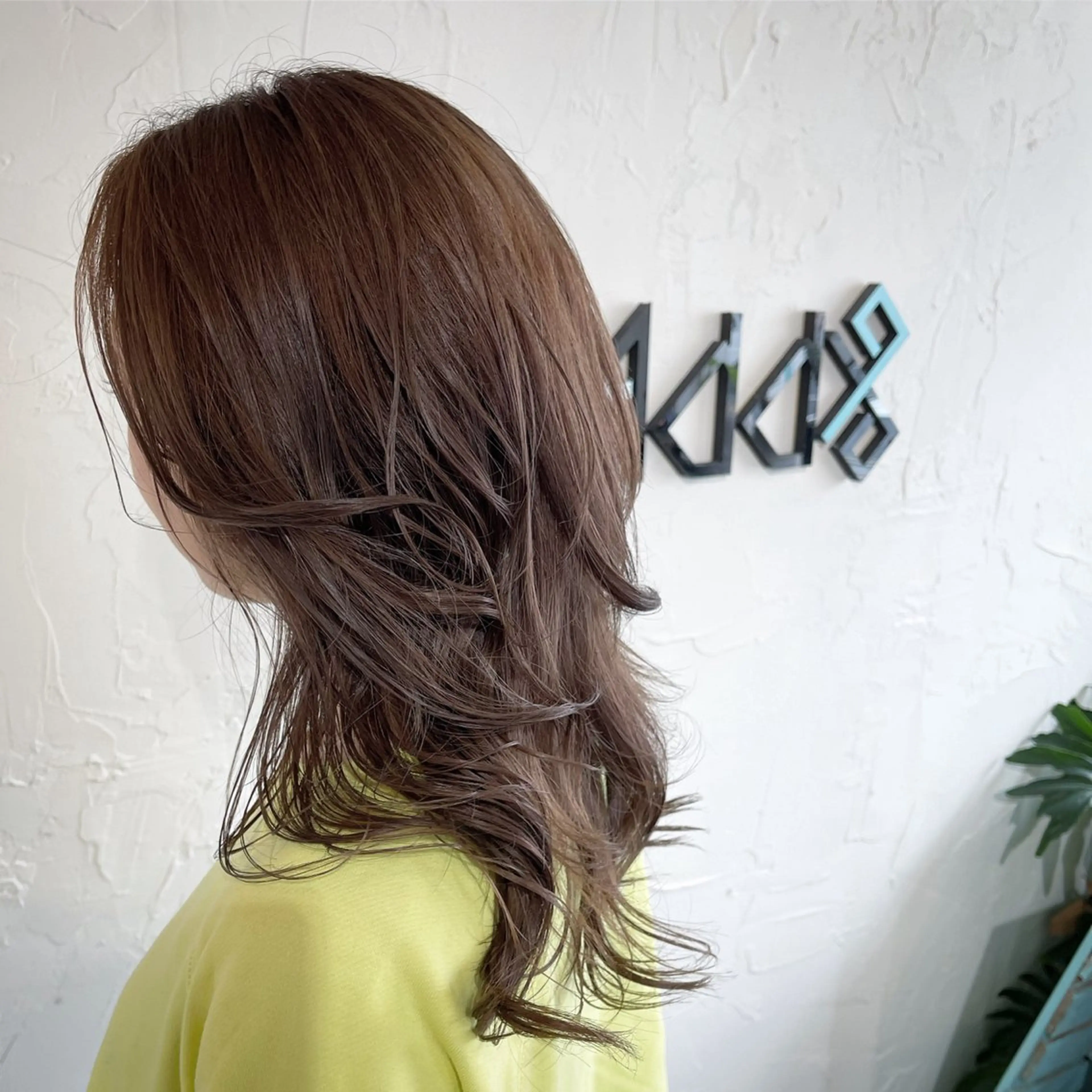 セミロング カラー ヘアアレンジ カット ヘアカラー トリートメント ヘッドスパ Add9 柳田健登のヘアスタイル