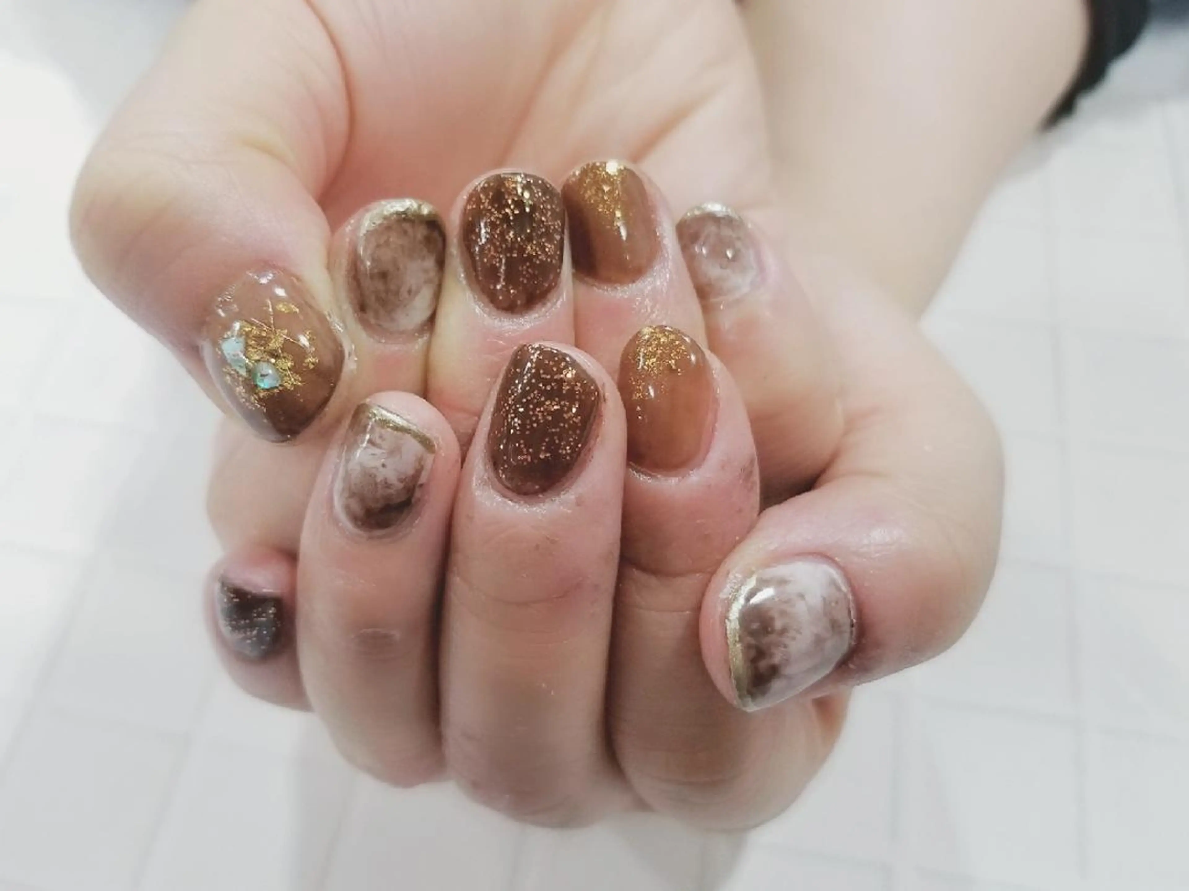 ネイル ブラウン ニュアンスネイル 関口 友菜のヘアスタイル