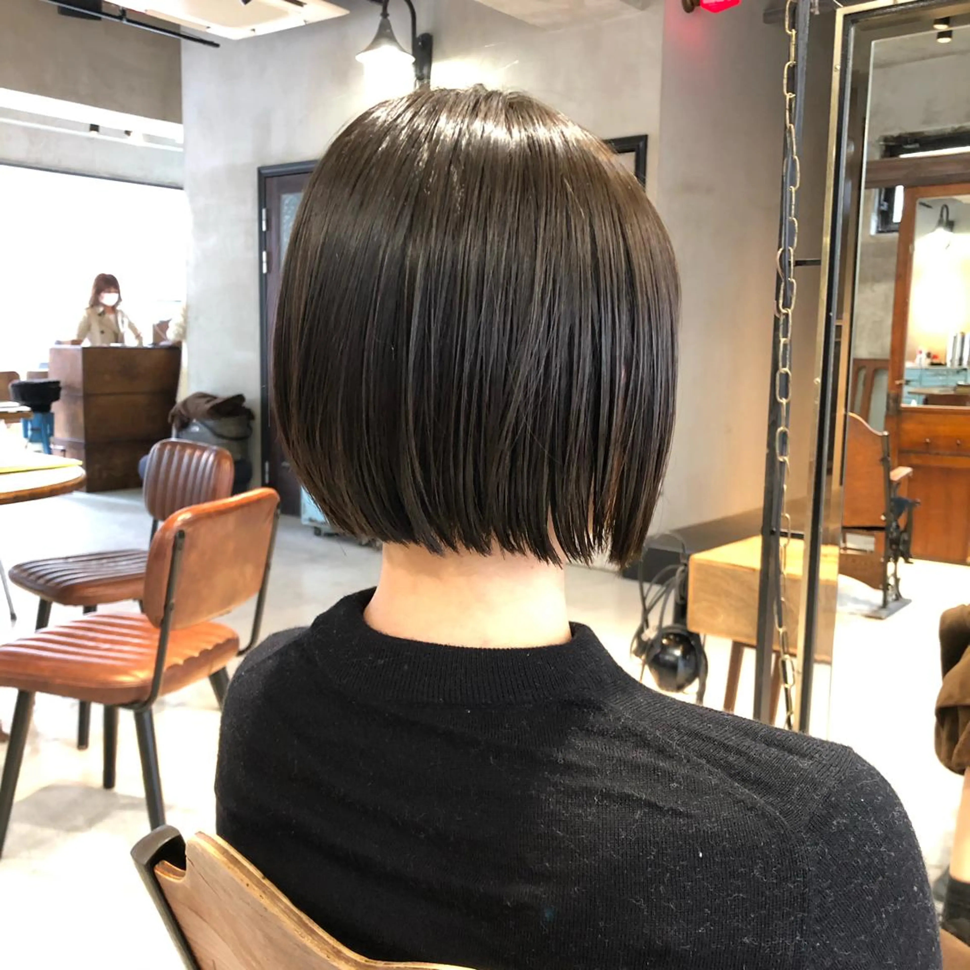 ショート カット SHARON(シャロン)所属・すきバサミを使わない カット✂️✨郡司泰之のヘアスタイル