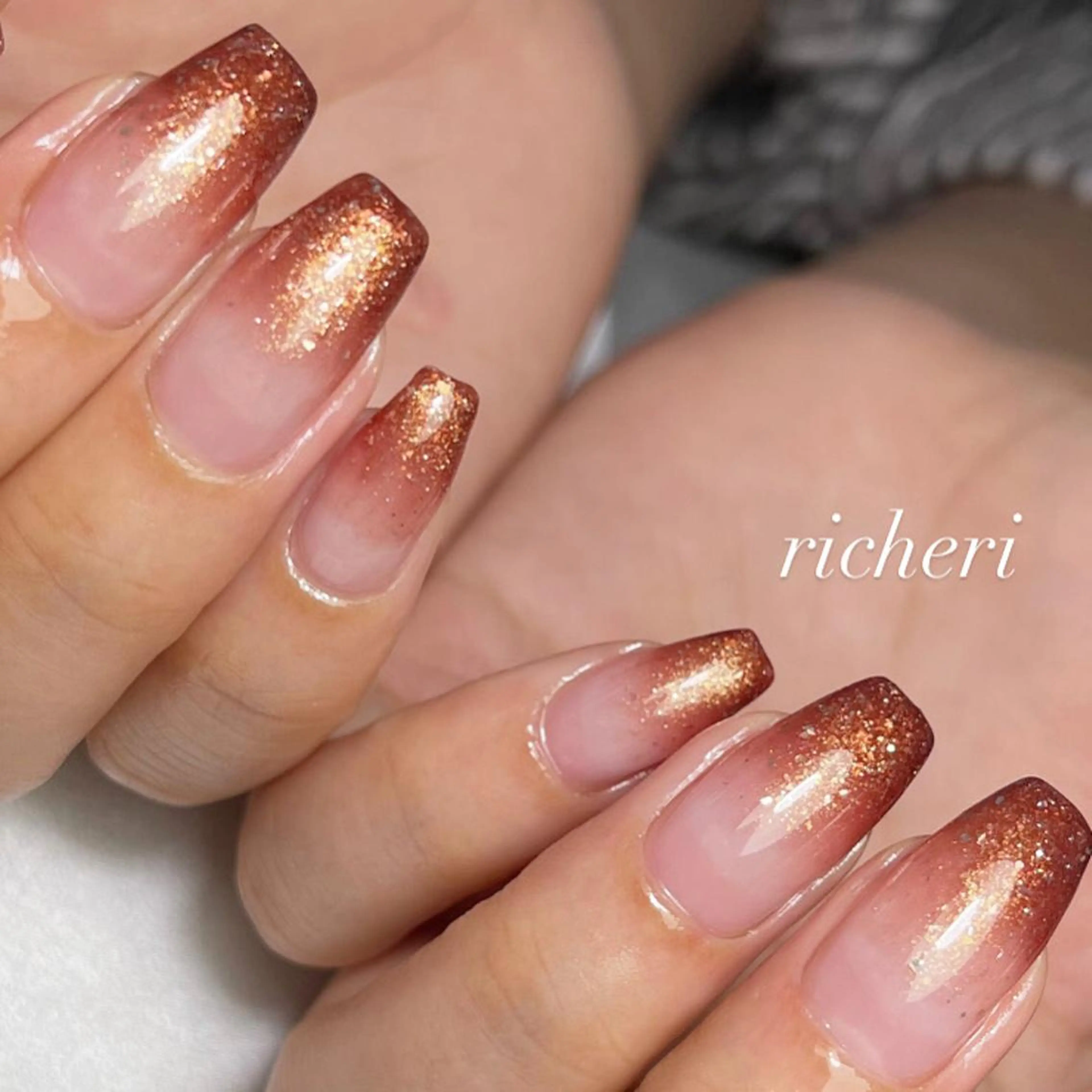 ミディアム ネイル ハンドネイル richeri beautyのエステ・リラクイメージ