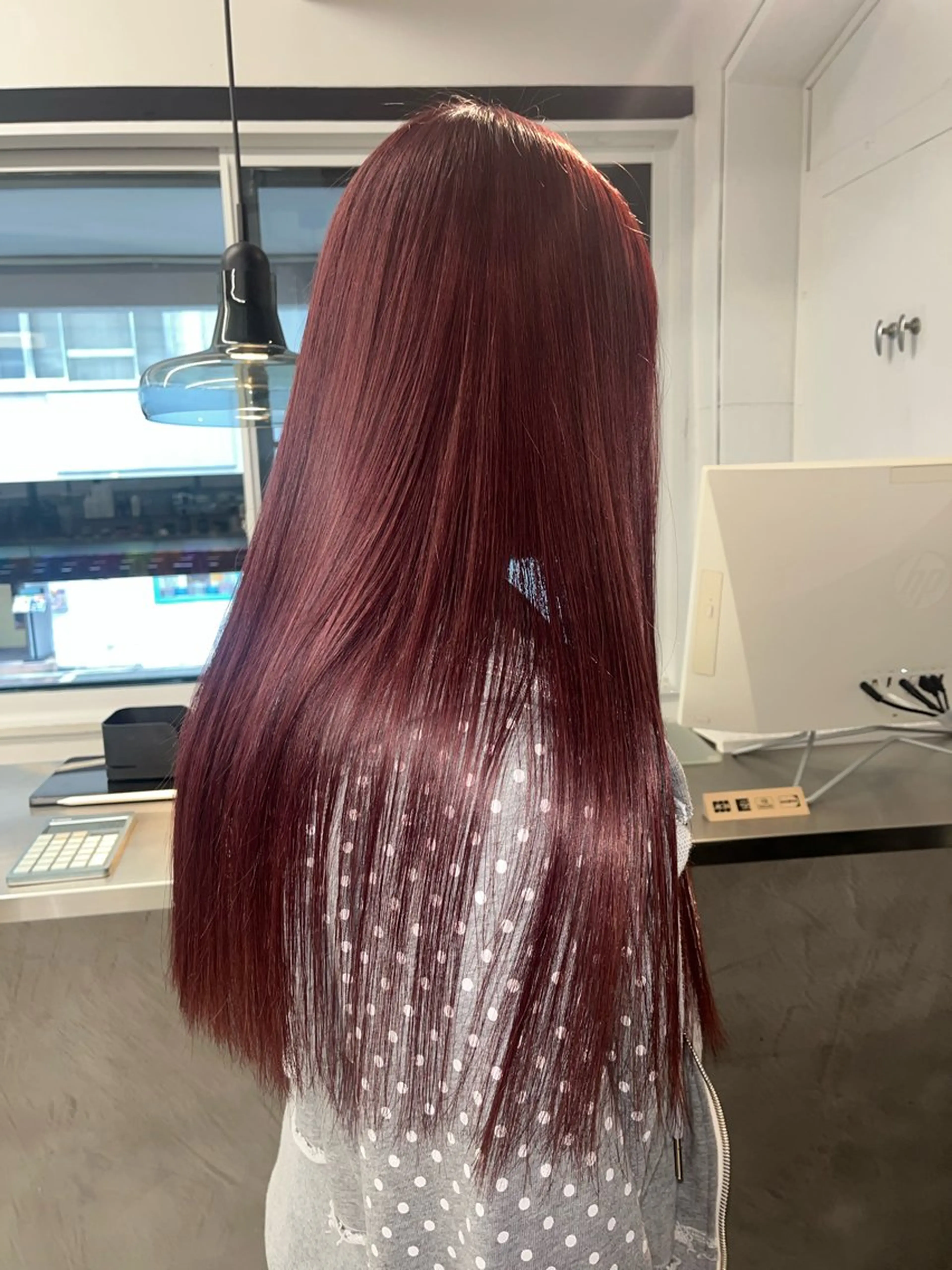 ロング カラー ブリーチ カット ヘアカラー トリートメント yuan tanakaのヘアスタイル