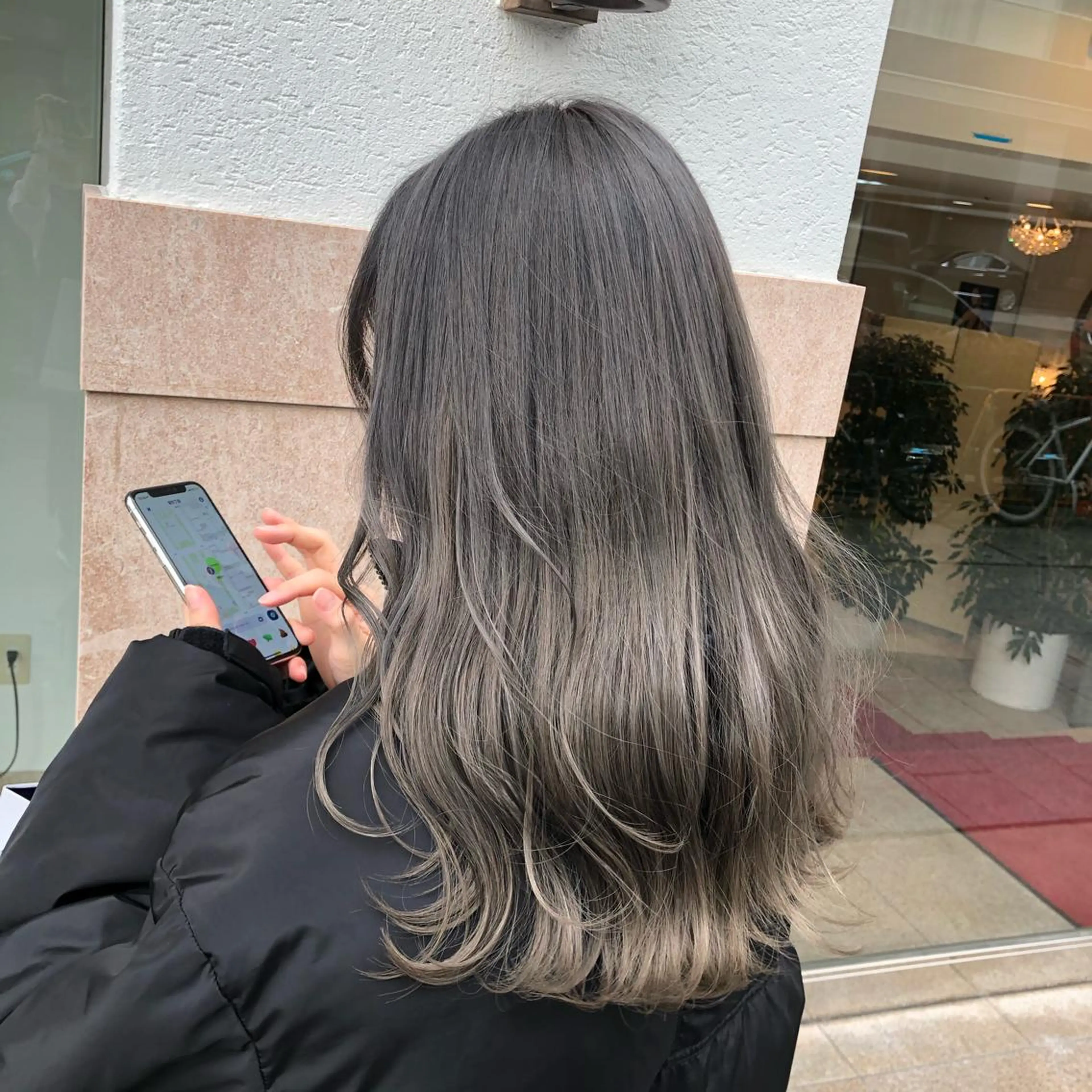 カラー ブリーチ 透明感カラー グレージュ トルクアータ伏見 MIKUのヘアスタイル