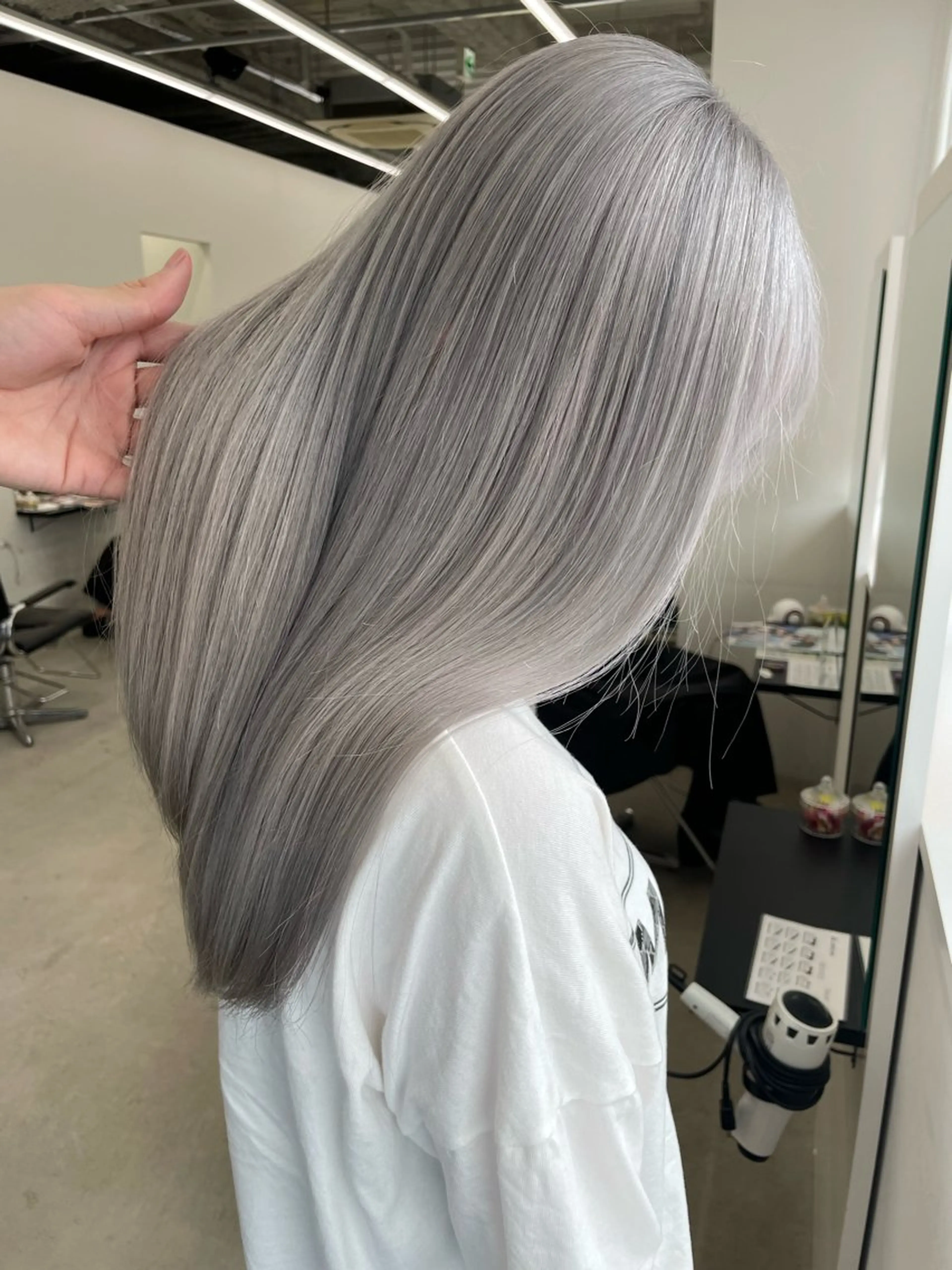 ロング カラー ブリーチ ケアブリーチ ロング トリートメント ヘアカラー ブリーチ/ハイトーン 名古屋栄/SHIONのヘアスタイル