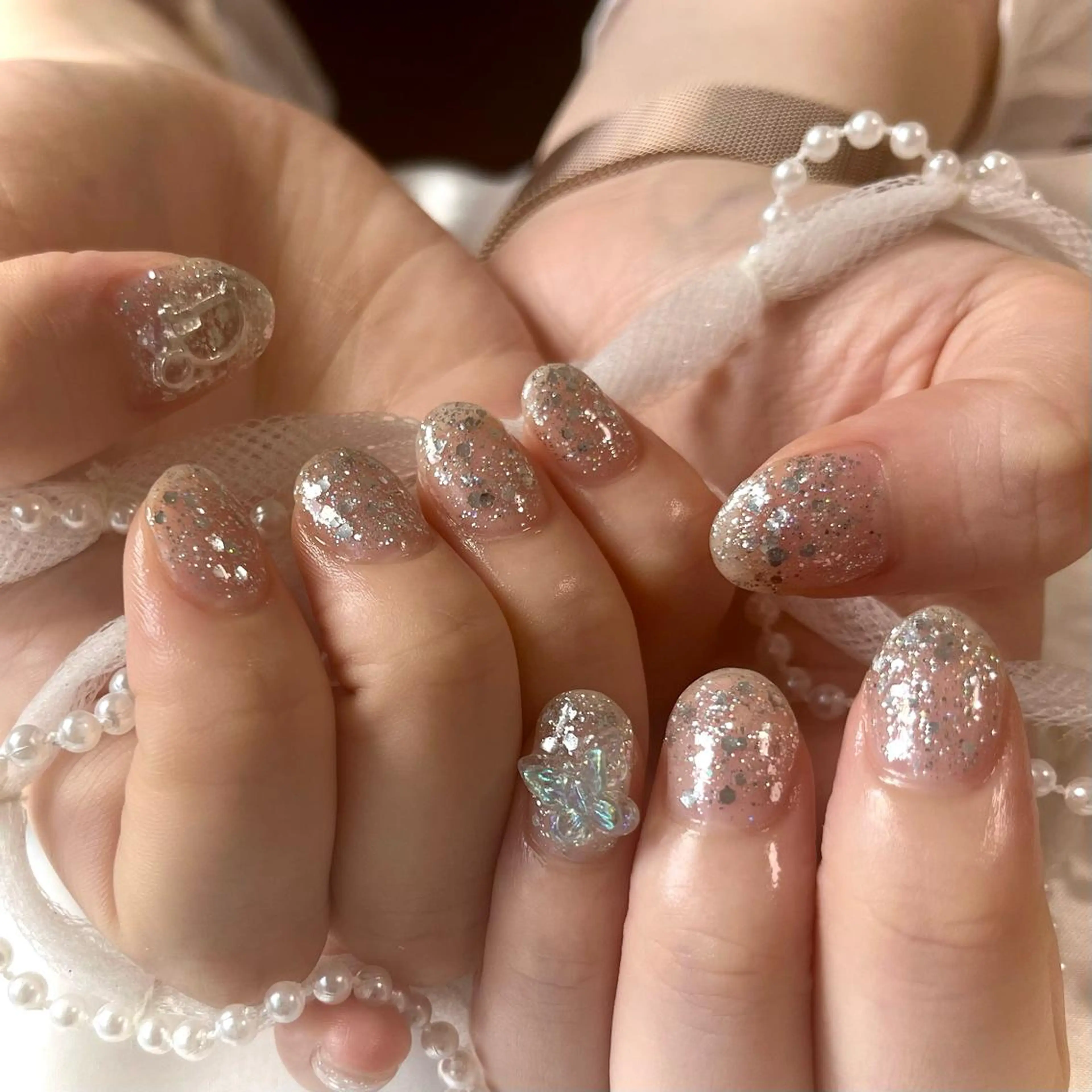 ネイル キラキラネイル 韓国ネイル ラメ(グリッター) ワンカラーネイル シルバー 韓国ネイル💠 Tomoのネイルデザイン