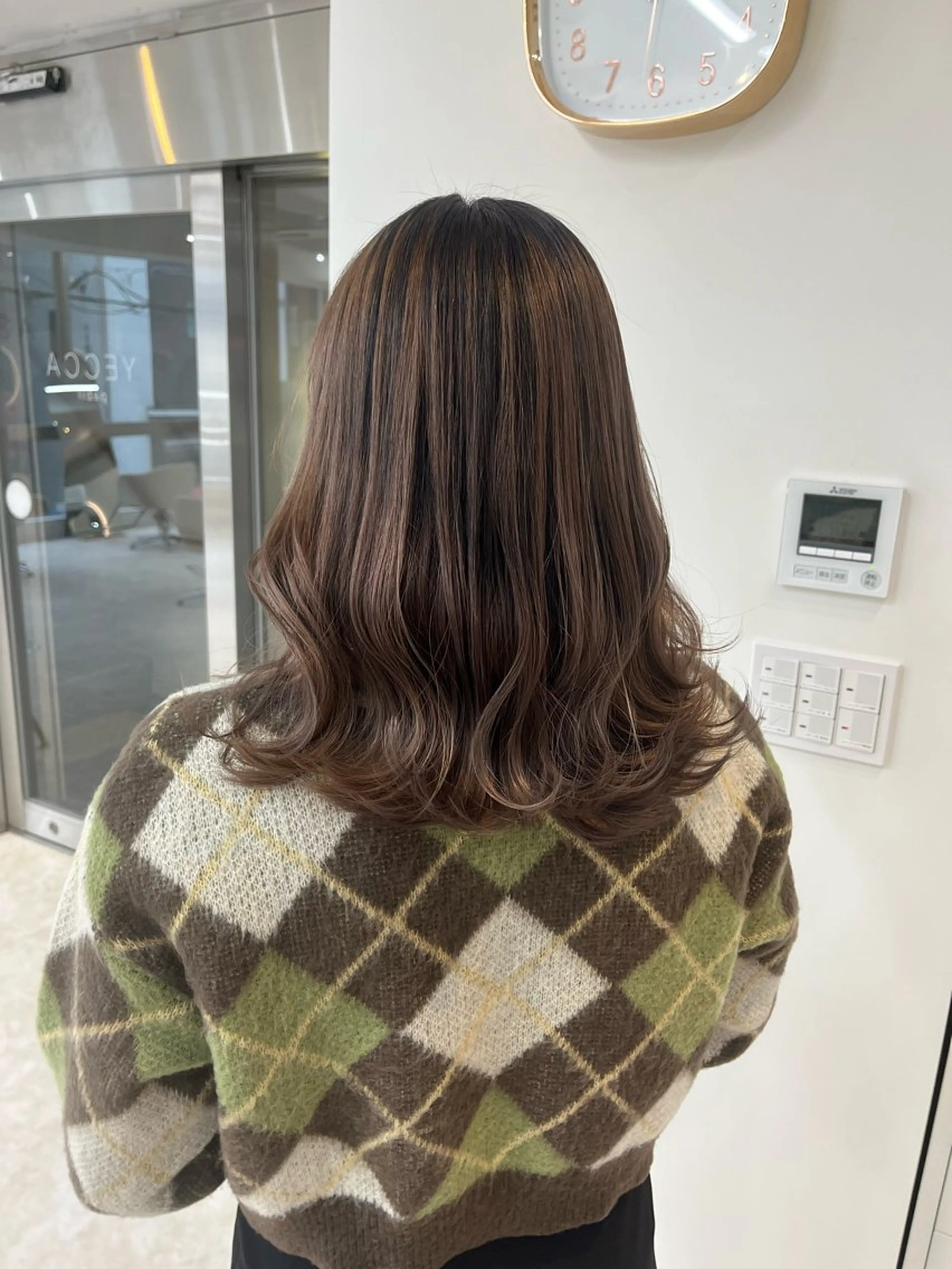 セミロング デザインカラー /るあんのヘアスタイル